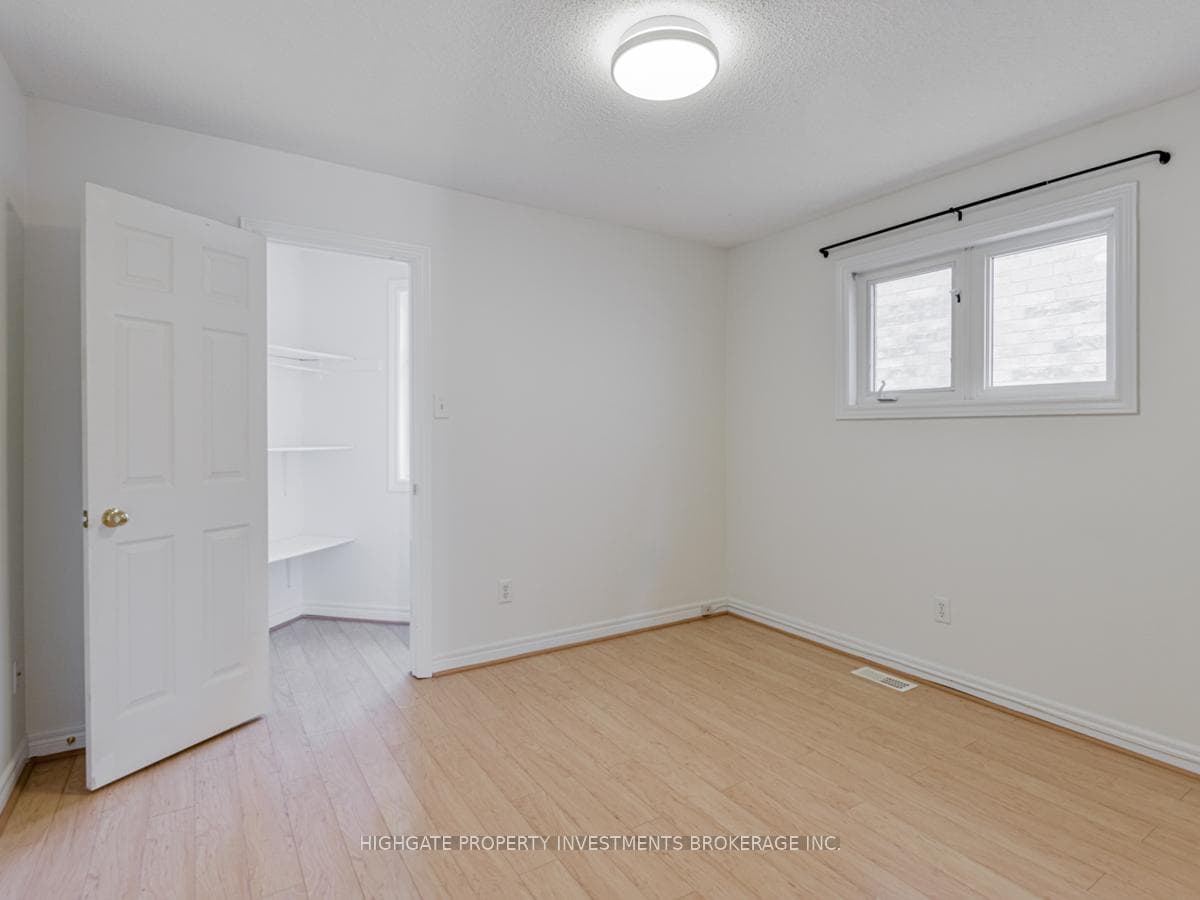 29 The Meadows Avenue photo 23