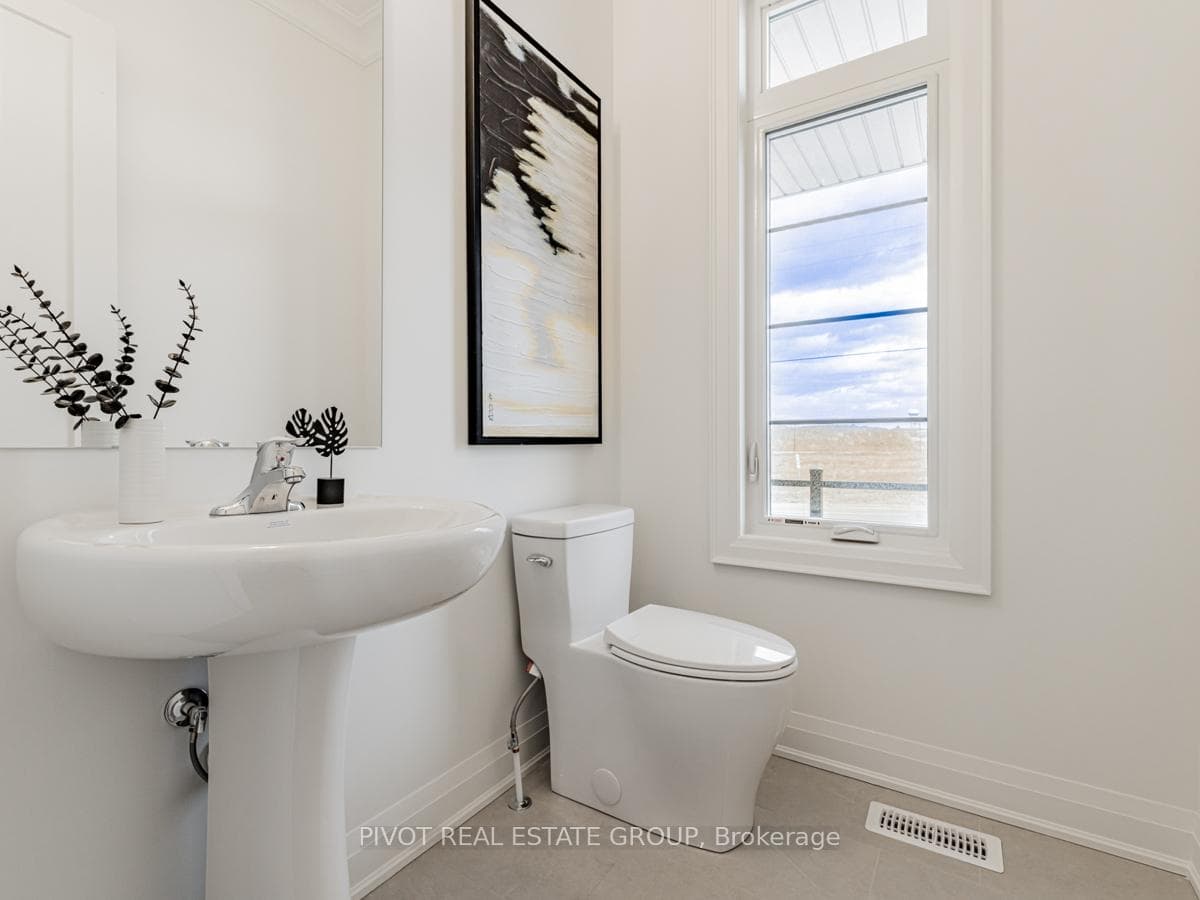 5 Rowe Street photo 23