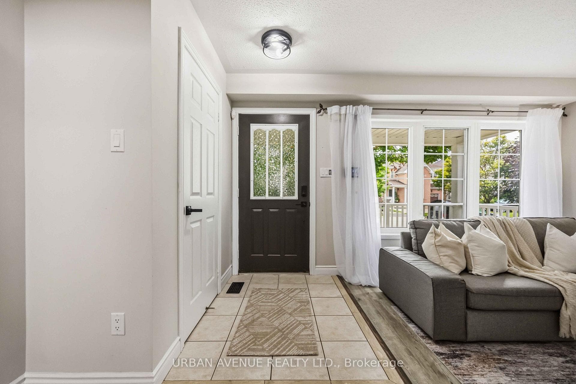 1380 Linstead Street photo 2
