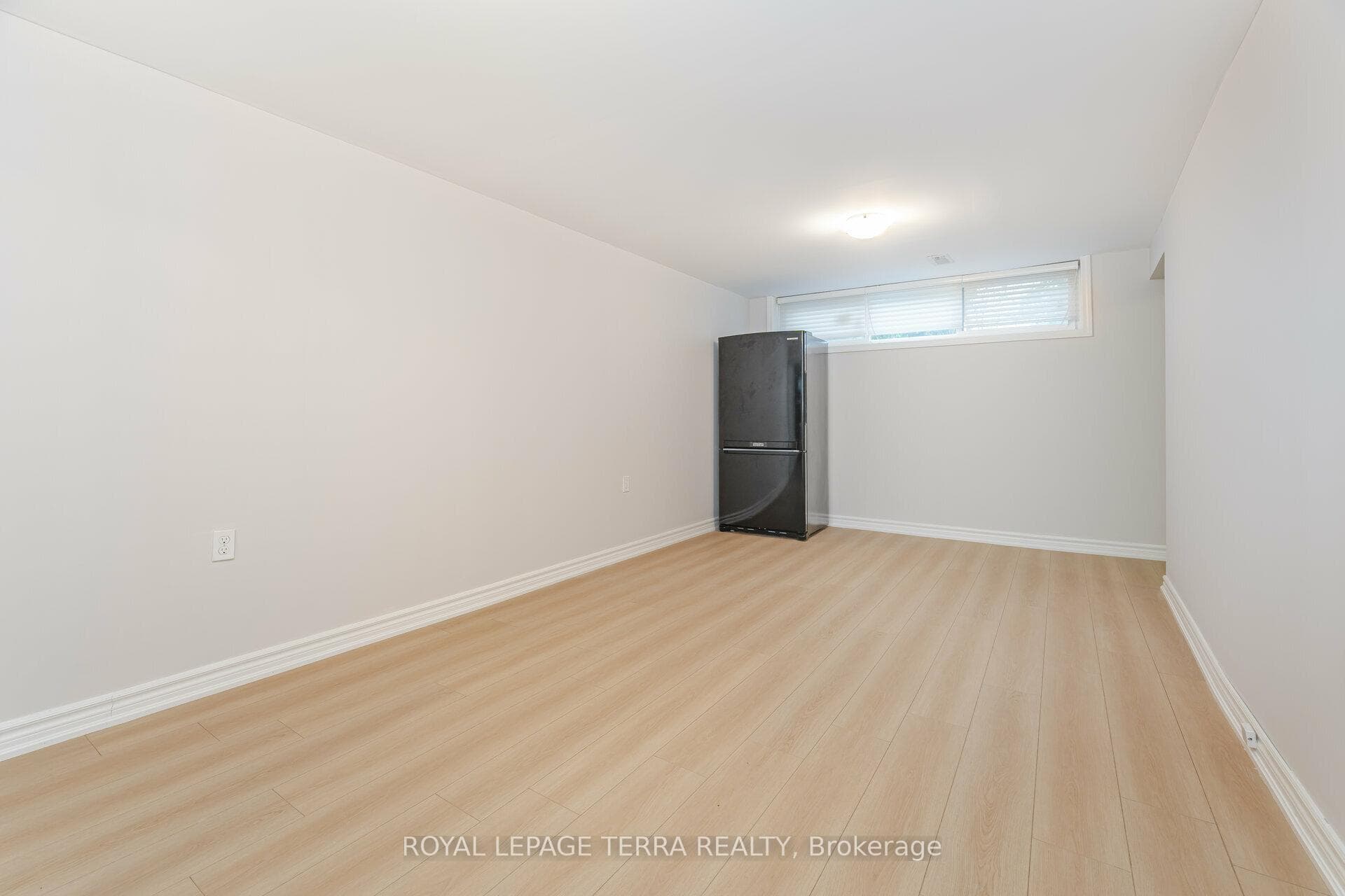 114 Milford Haven Drive photo 29