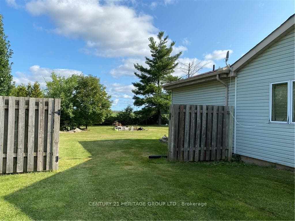 626 Golf Club Road photo 2