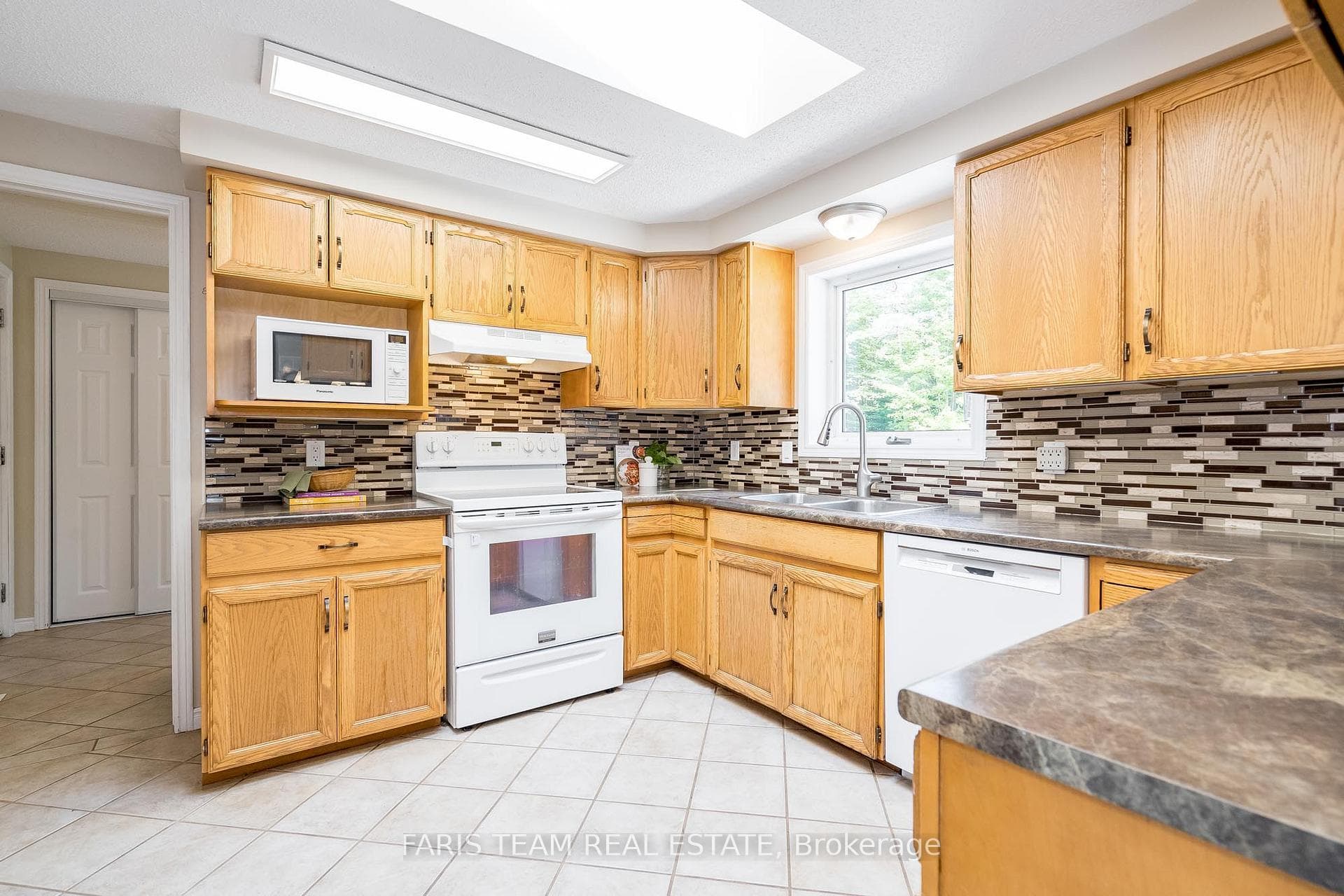 14 Whippoorwill Drive photo 3