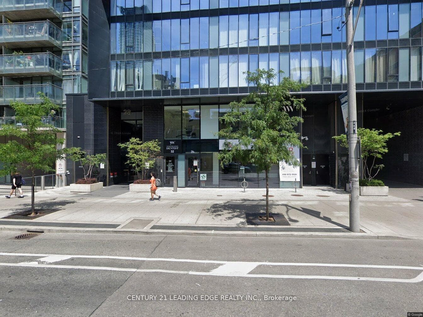 28 Wellesley Street Unit 405 photo 2