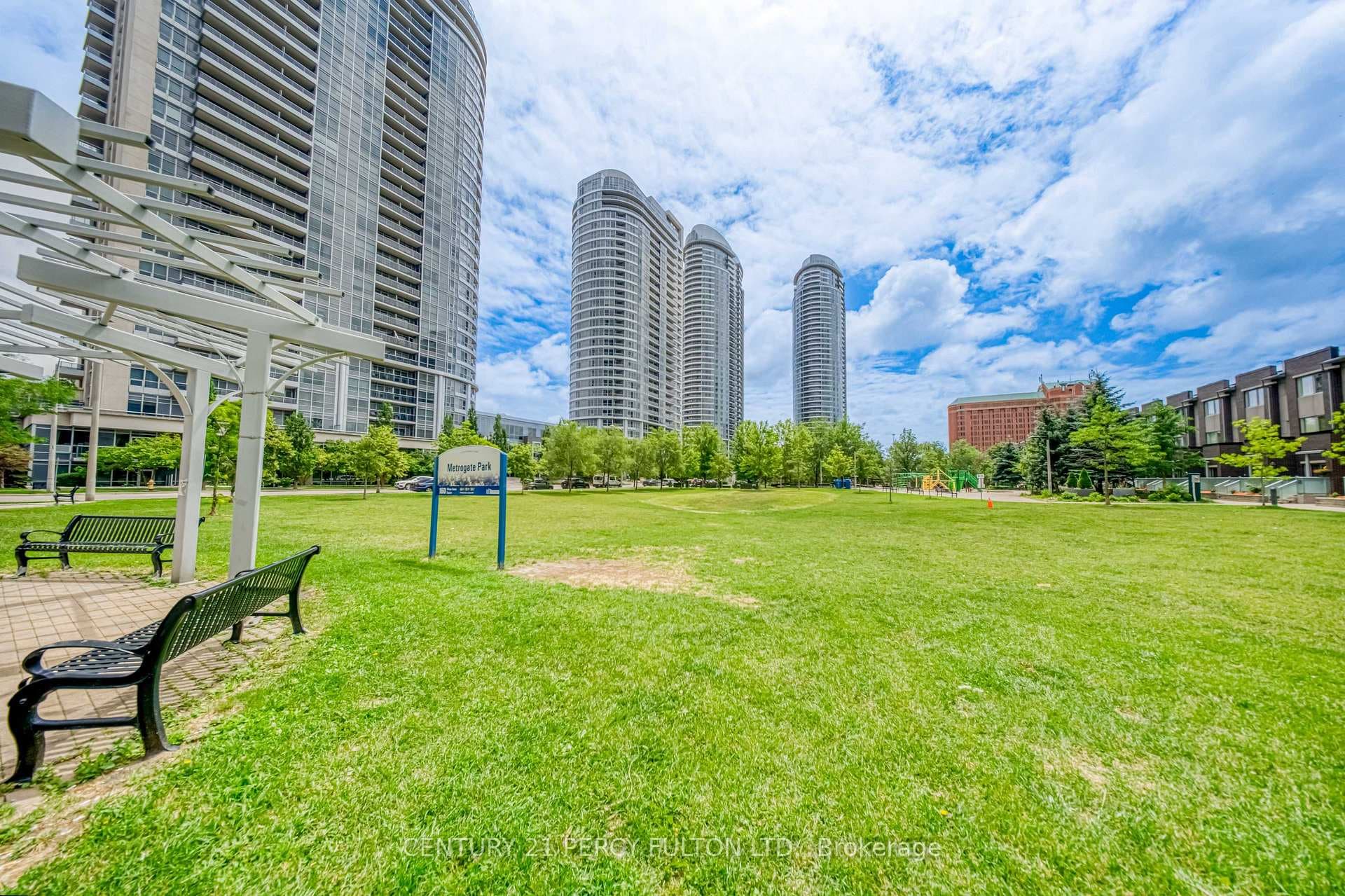 275 Village Green Square Unit 420 photo 30