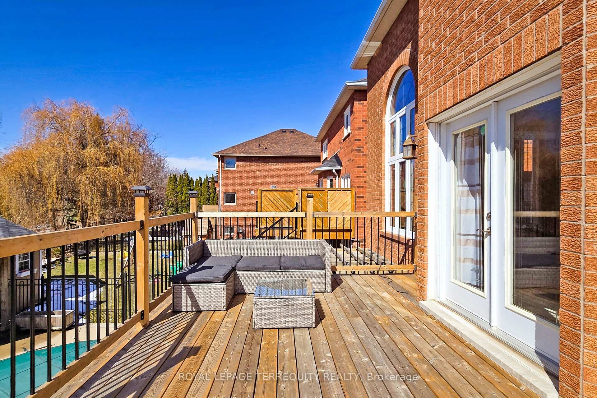 130 Standish Street photo 33