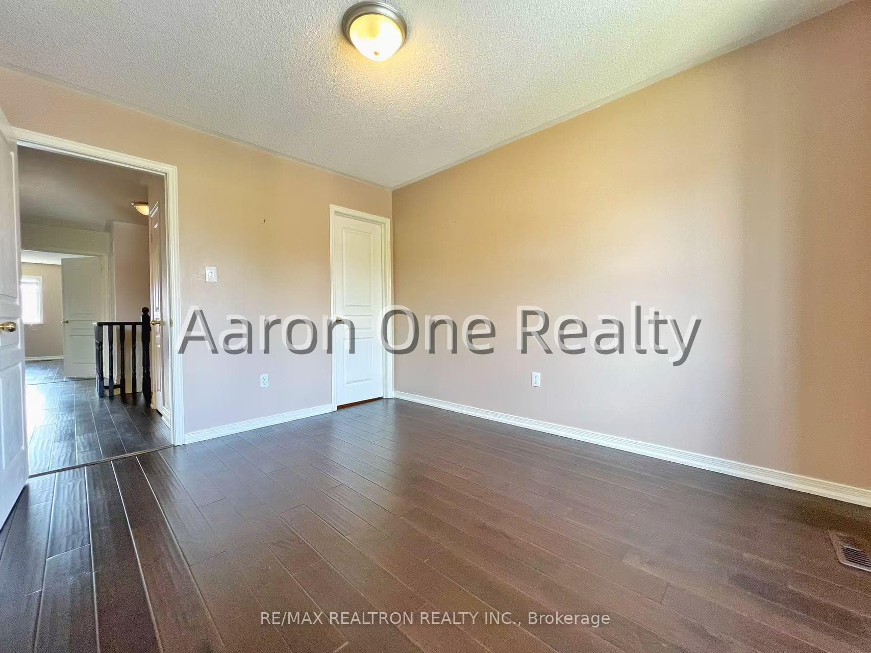 296 Lauderdale Drive photo 26