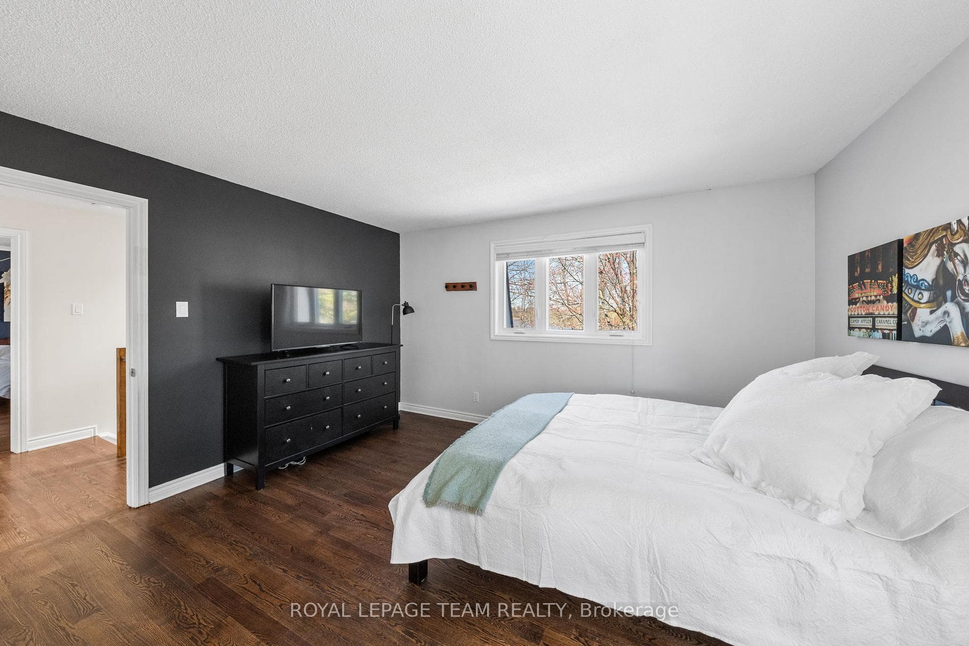 1081 Boucher Crescent photo 28