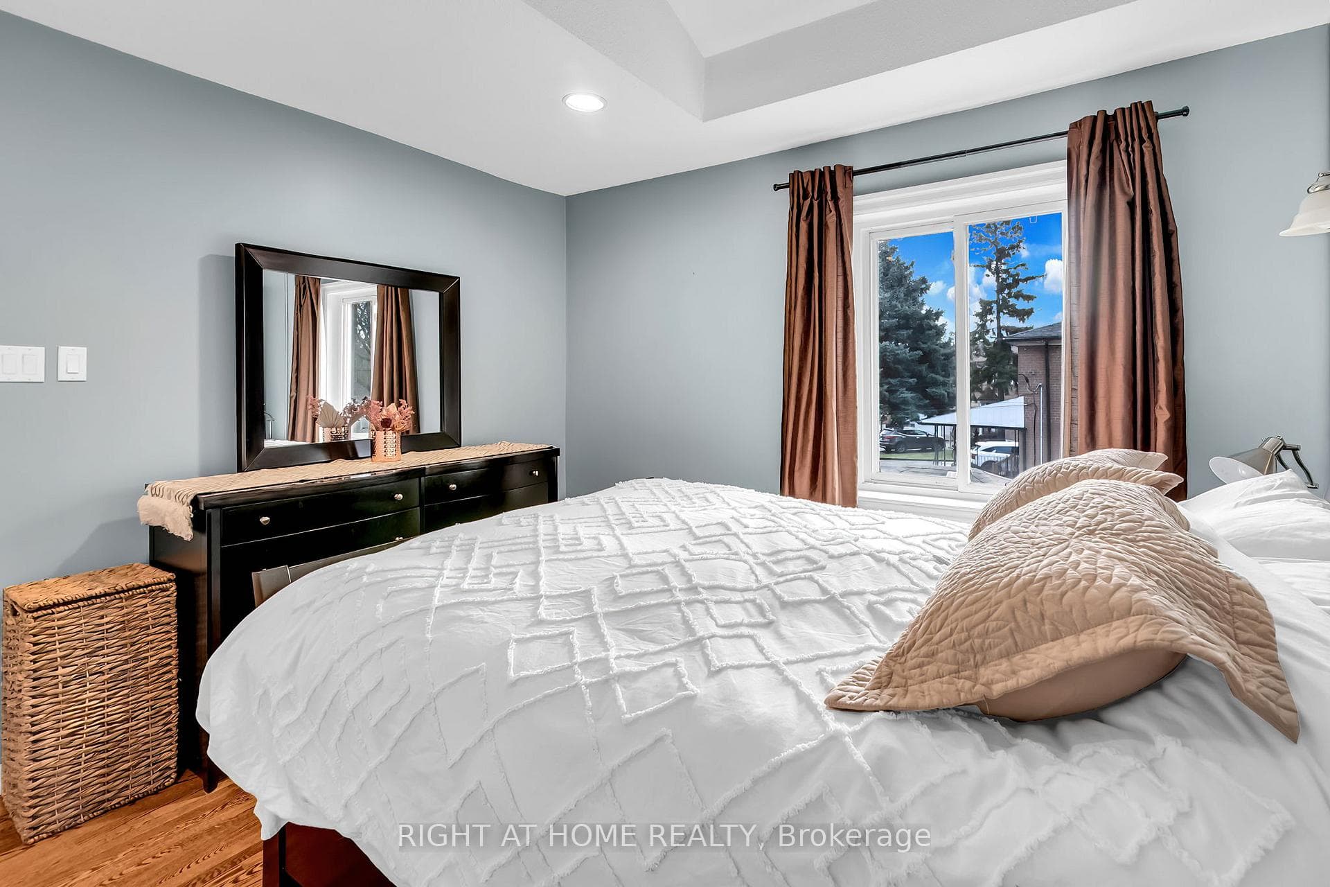 237 Eileen Avenue photo 17