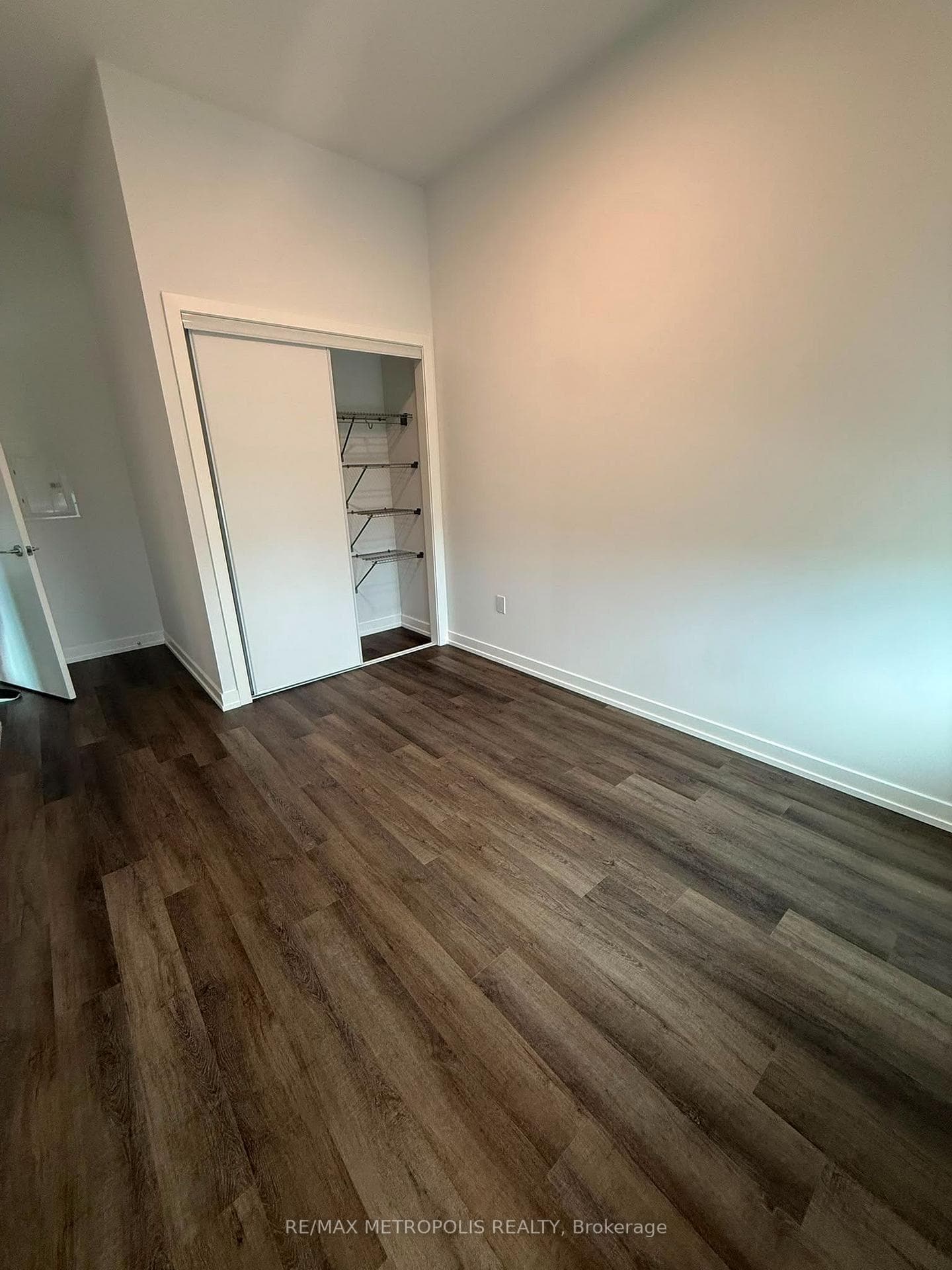 21 Meadowvale Road Unit 220 photo 5