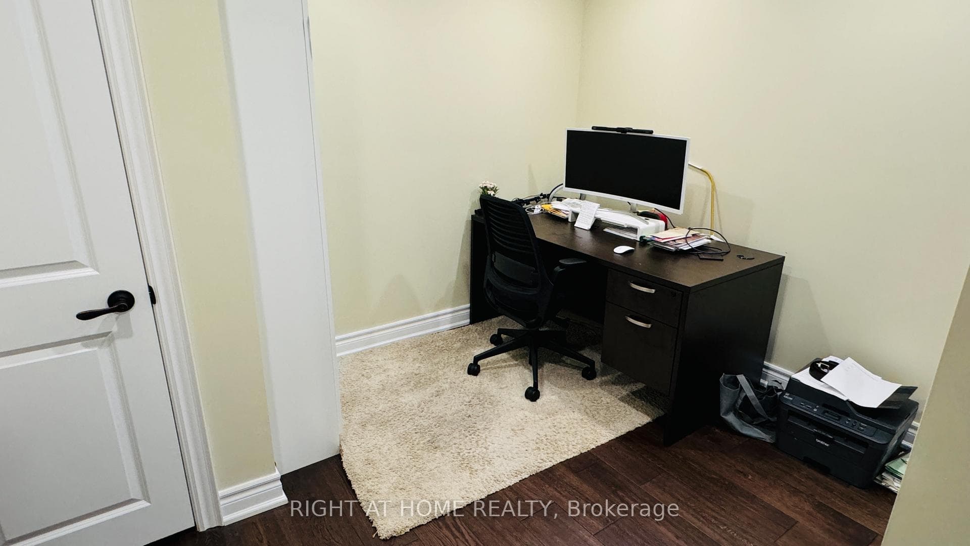 521 Henry Street photo 18