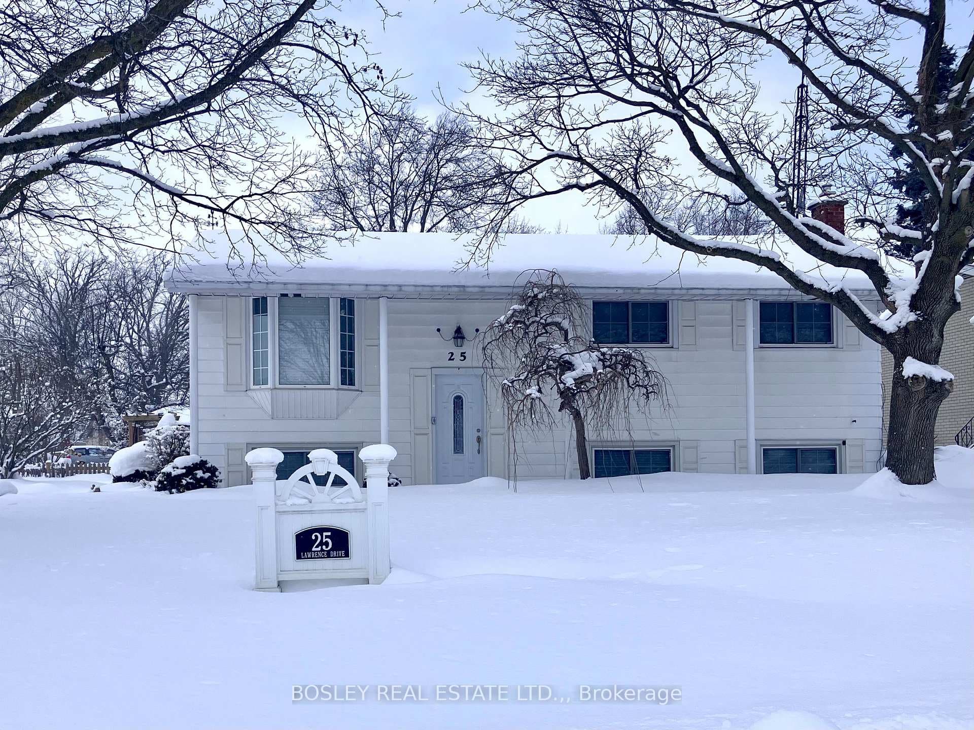 25 Lawrence Drive photo 36