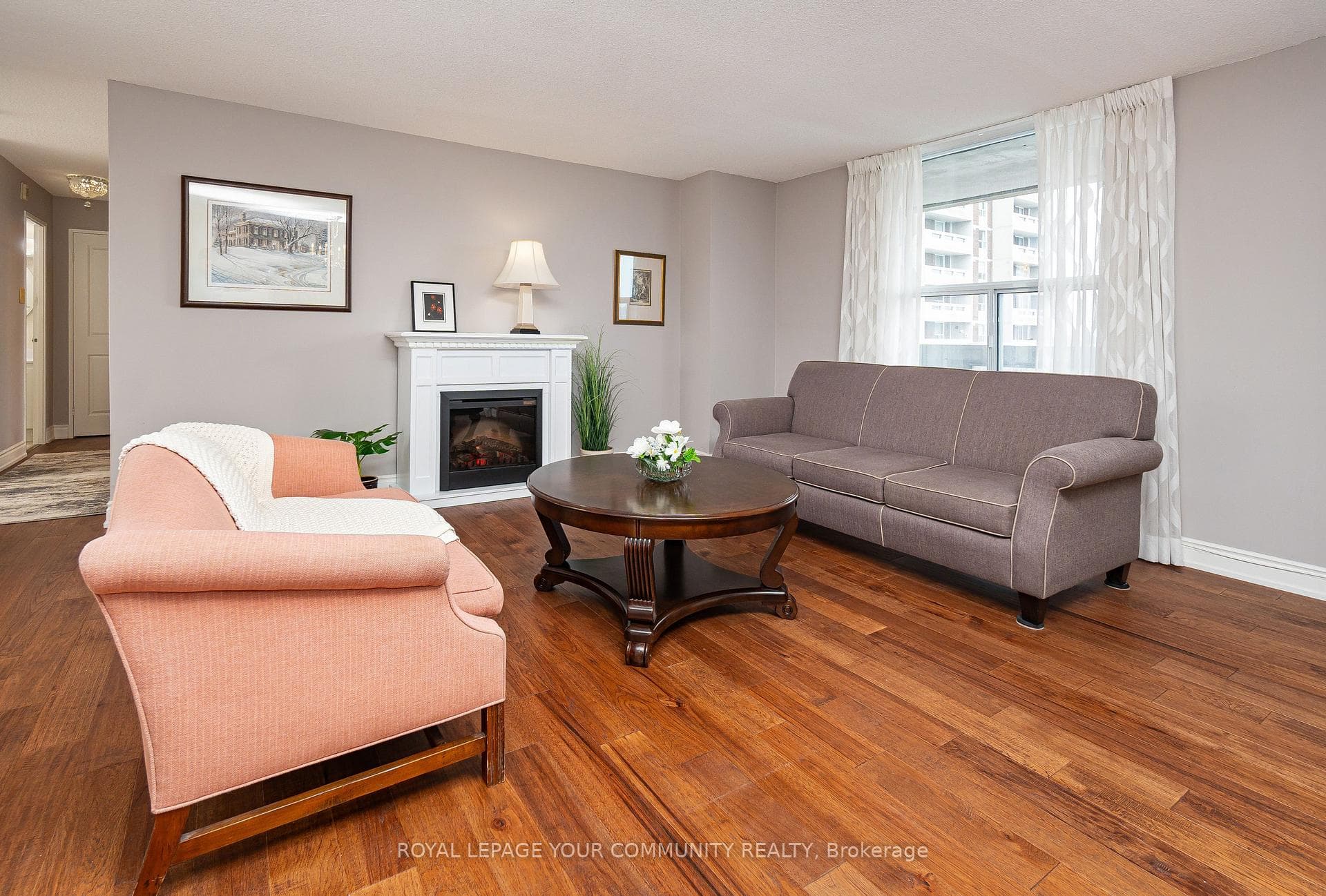 60 Inverlochy Boulevard Unit 608 photo 3