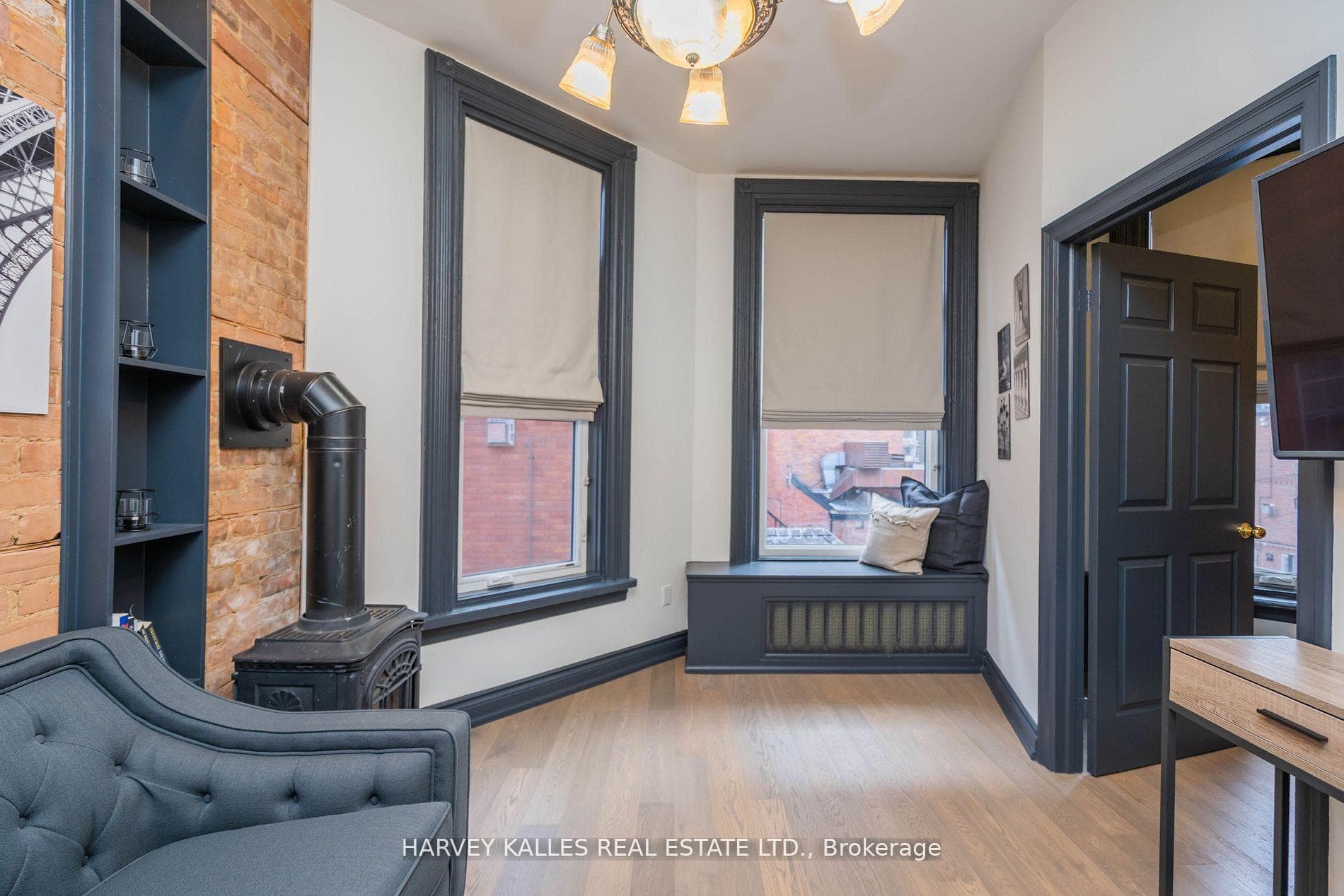 510 Jarvis Street Unit 6 photo 29