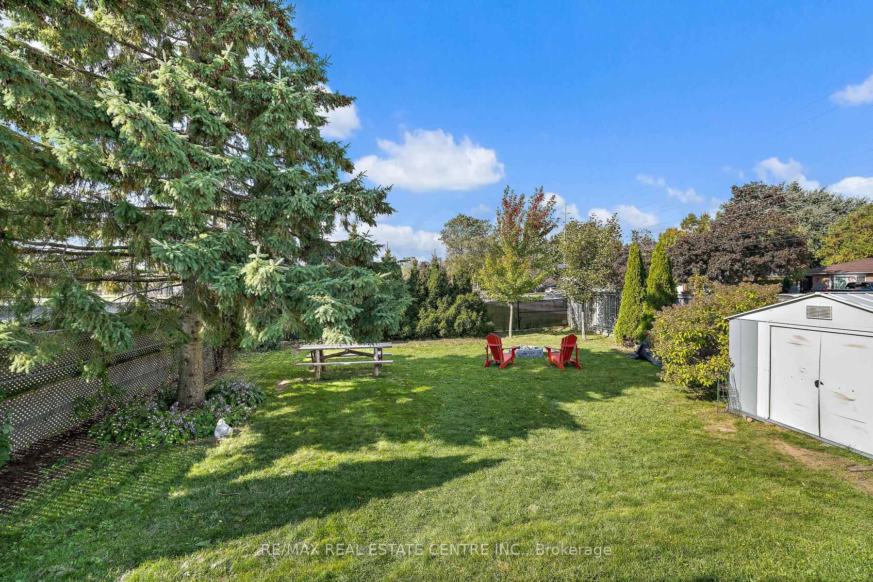 351 Peel Street photo 30