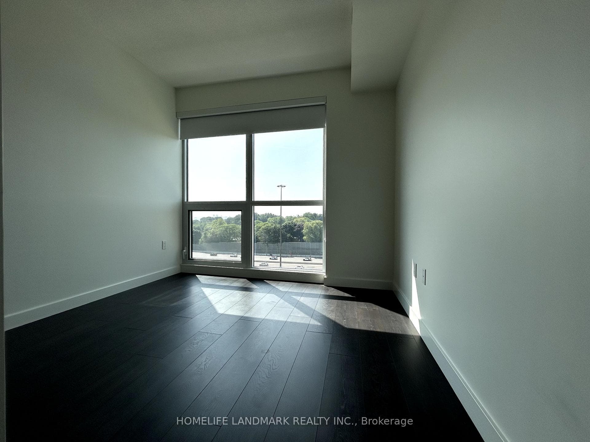 95 Mcmahon Drive Unit 902 photo 12
