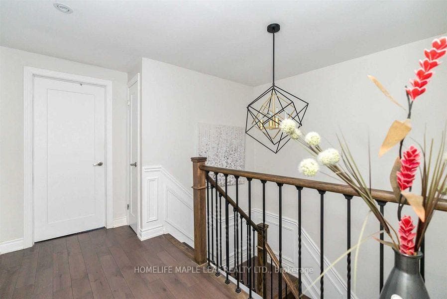 51 Angus Drive photo 16