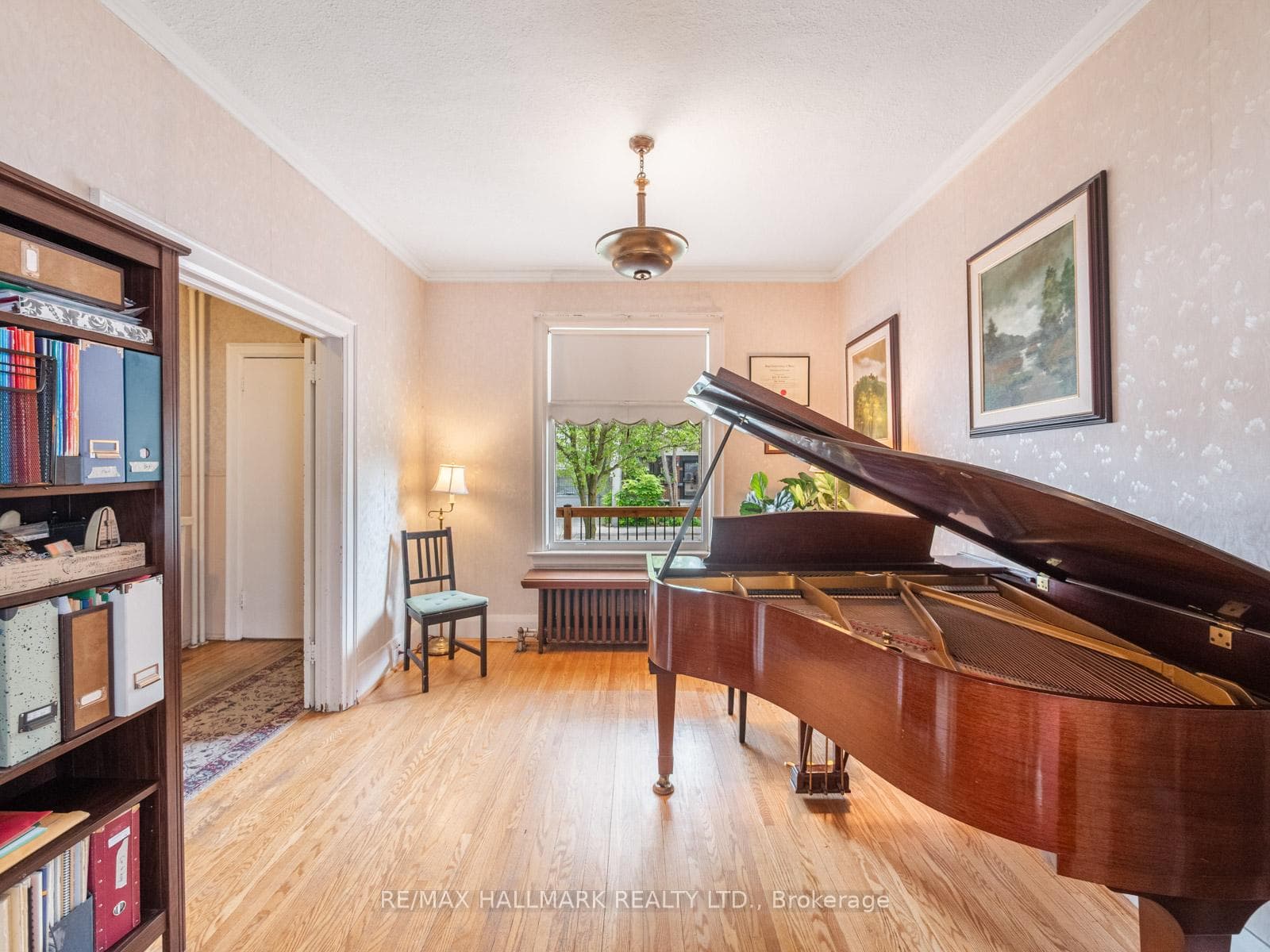 326 Cedarvale Avenue photo 4