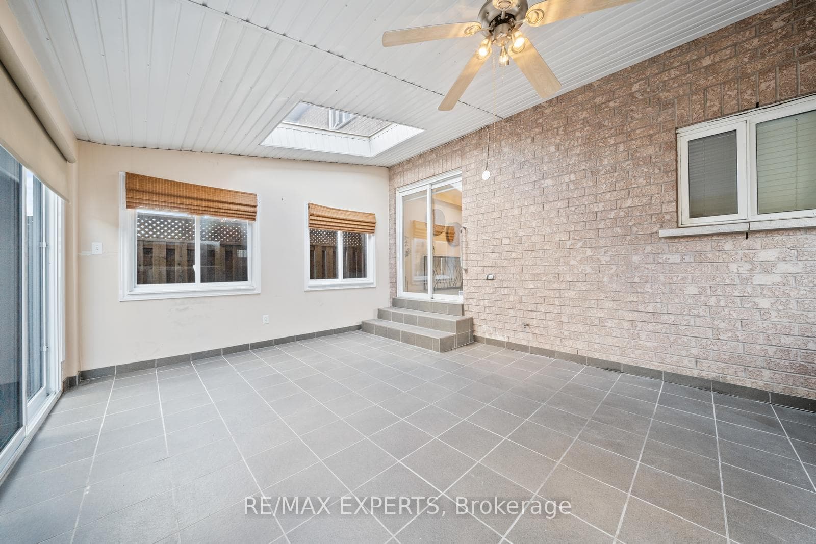 53 La Neve Avenue photo 27