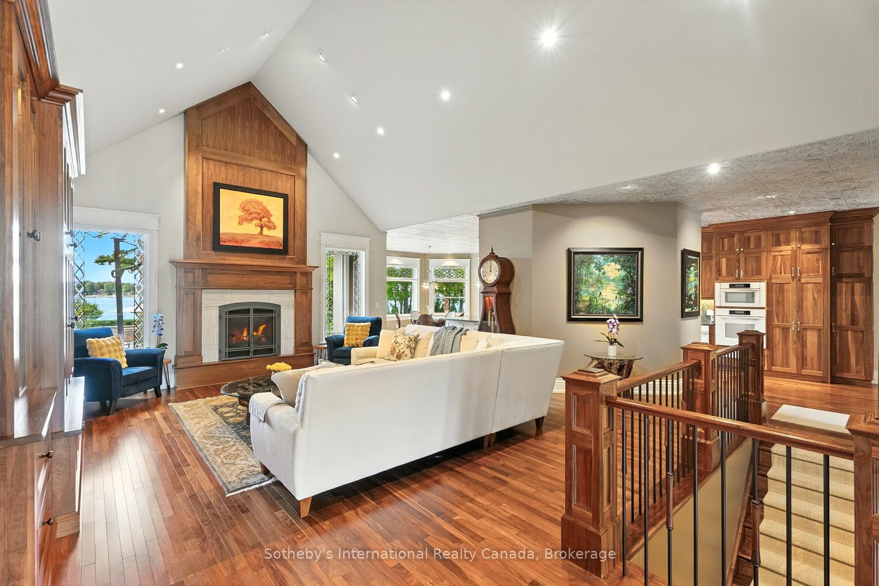 153 Creighton Street photo 11