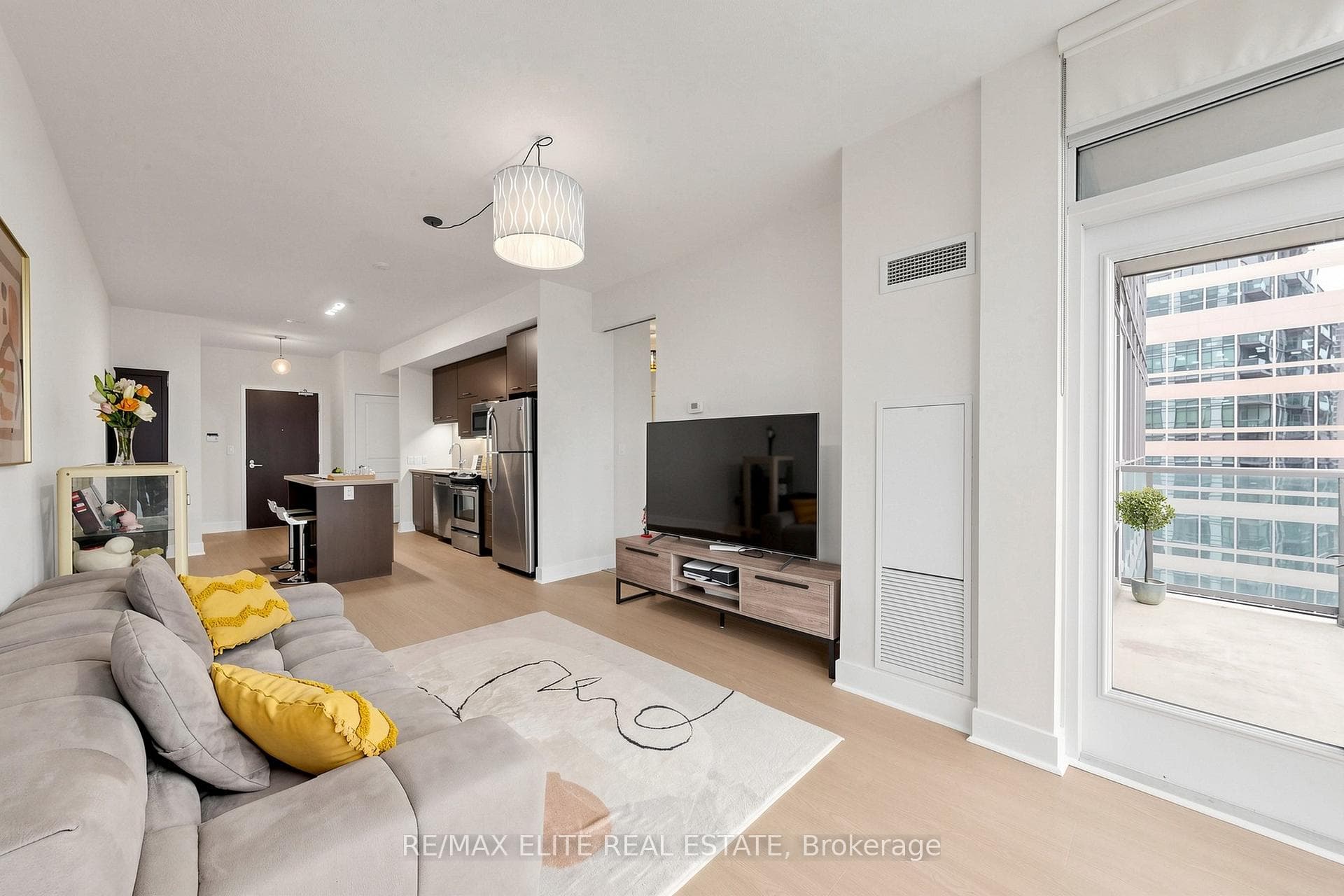 26 Norton Avenue Unit 1309 photo 13