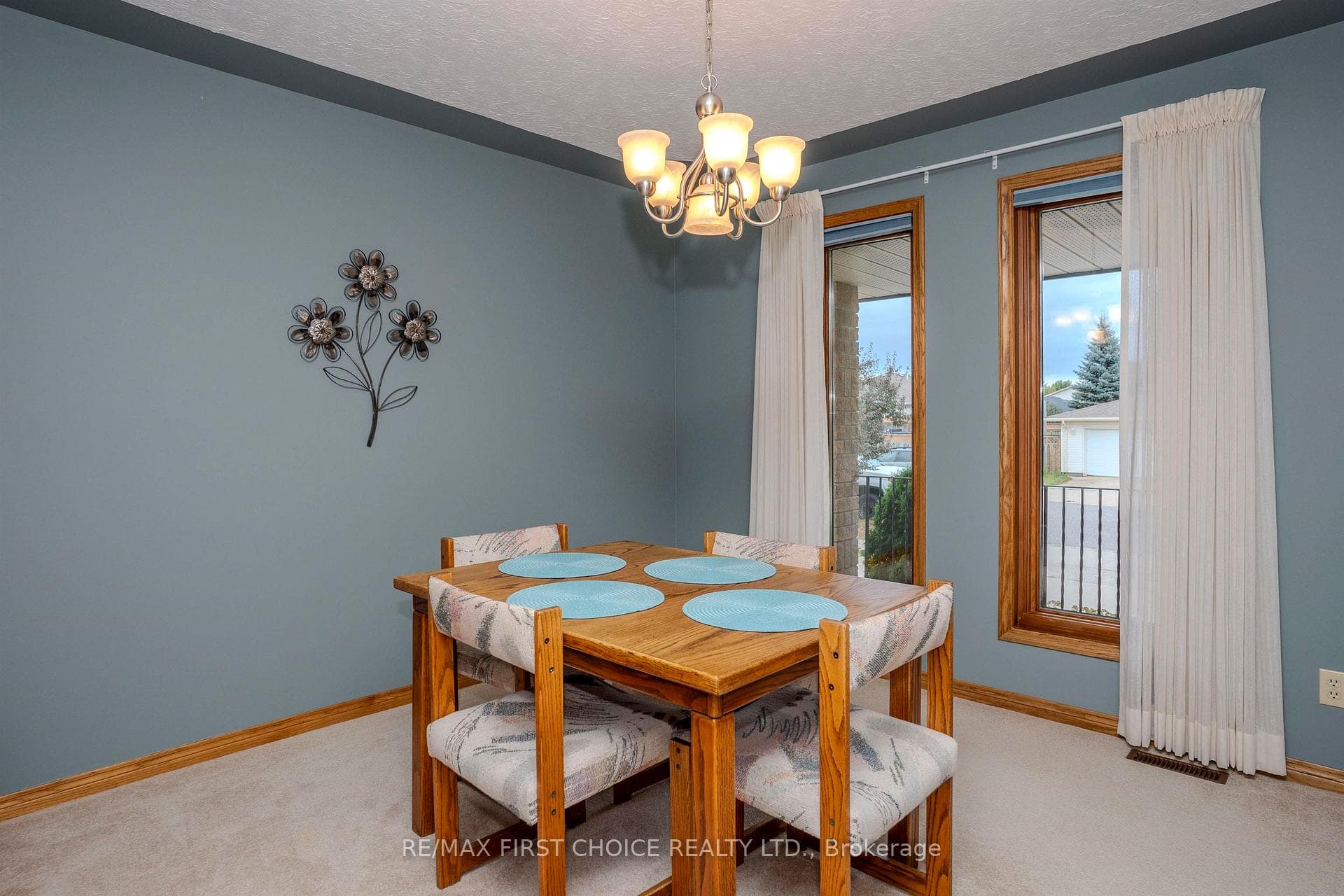 225 FLAMINGO DR photo 9