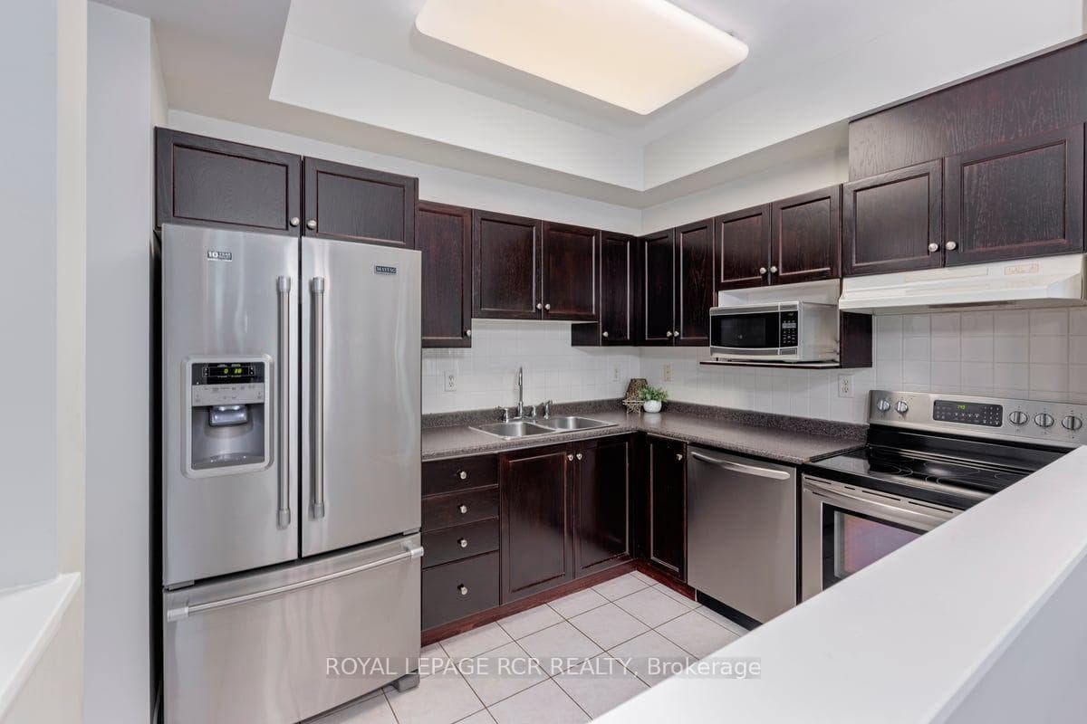 1065 On Bogart Circle photo 6