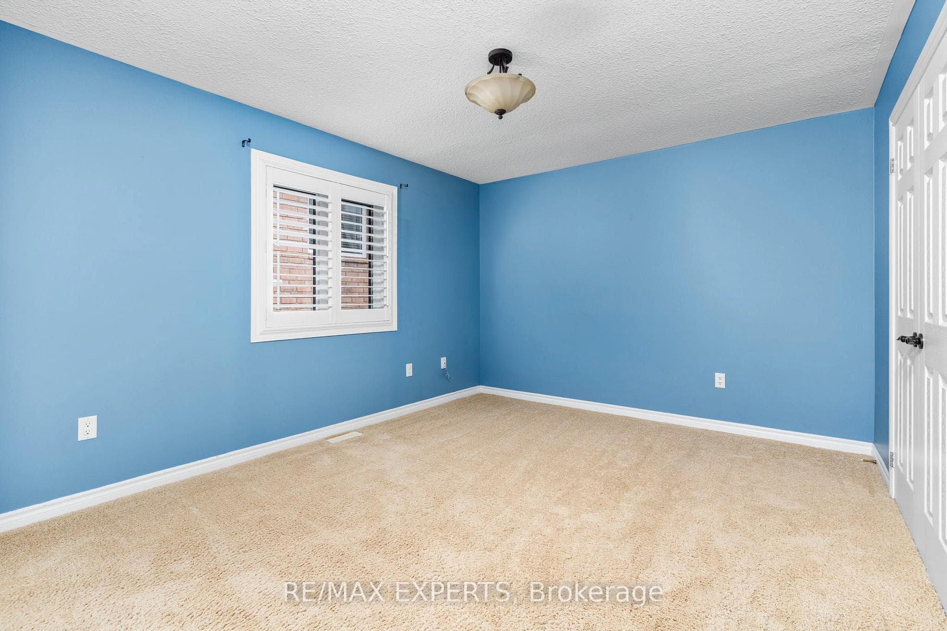 645 Glen Cedar Crescent photo 22