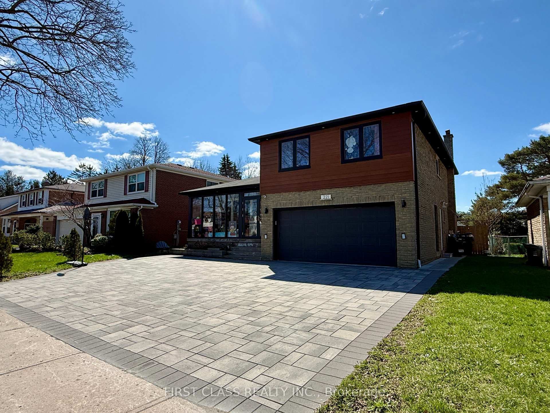221 Chartland Boulevard photo 1