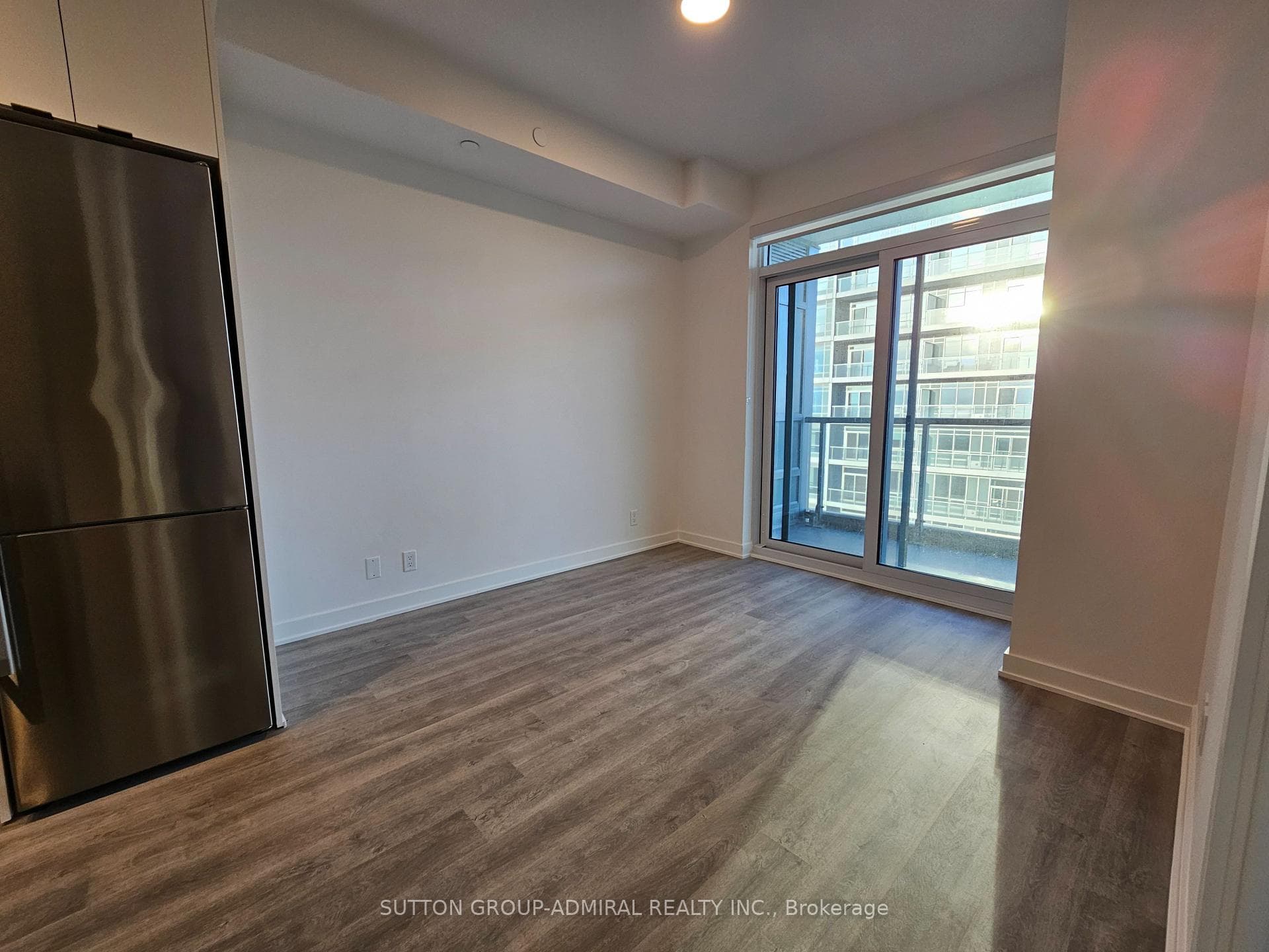 30 Upper Mall Way Unit 2408 photo 6