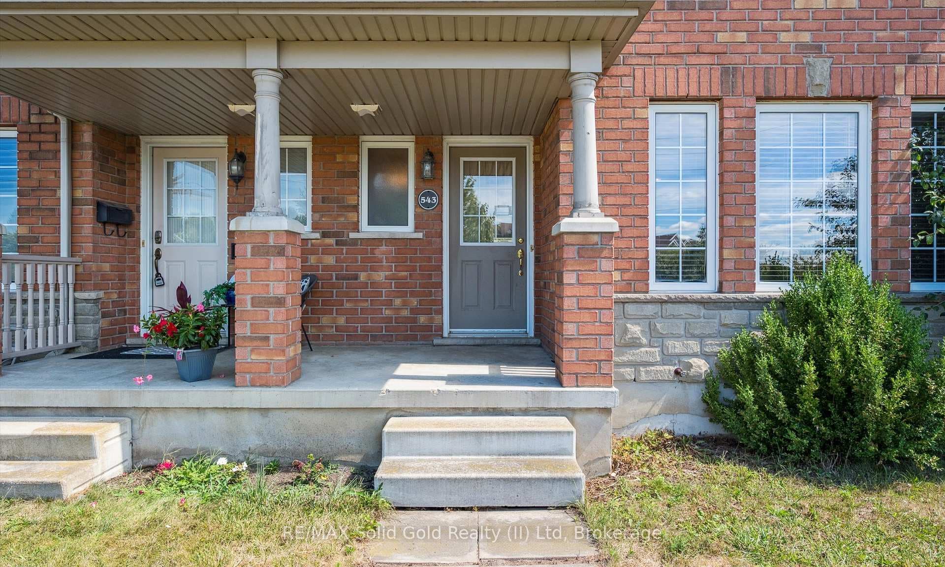 543 Victoria Road photo 8