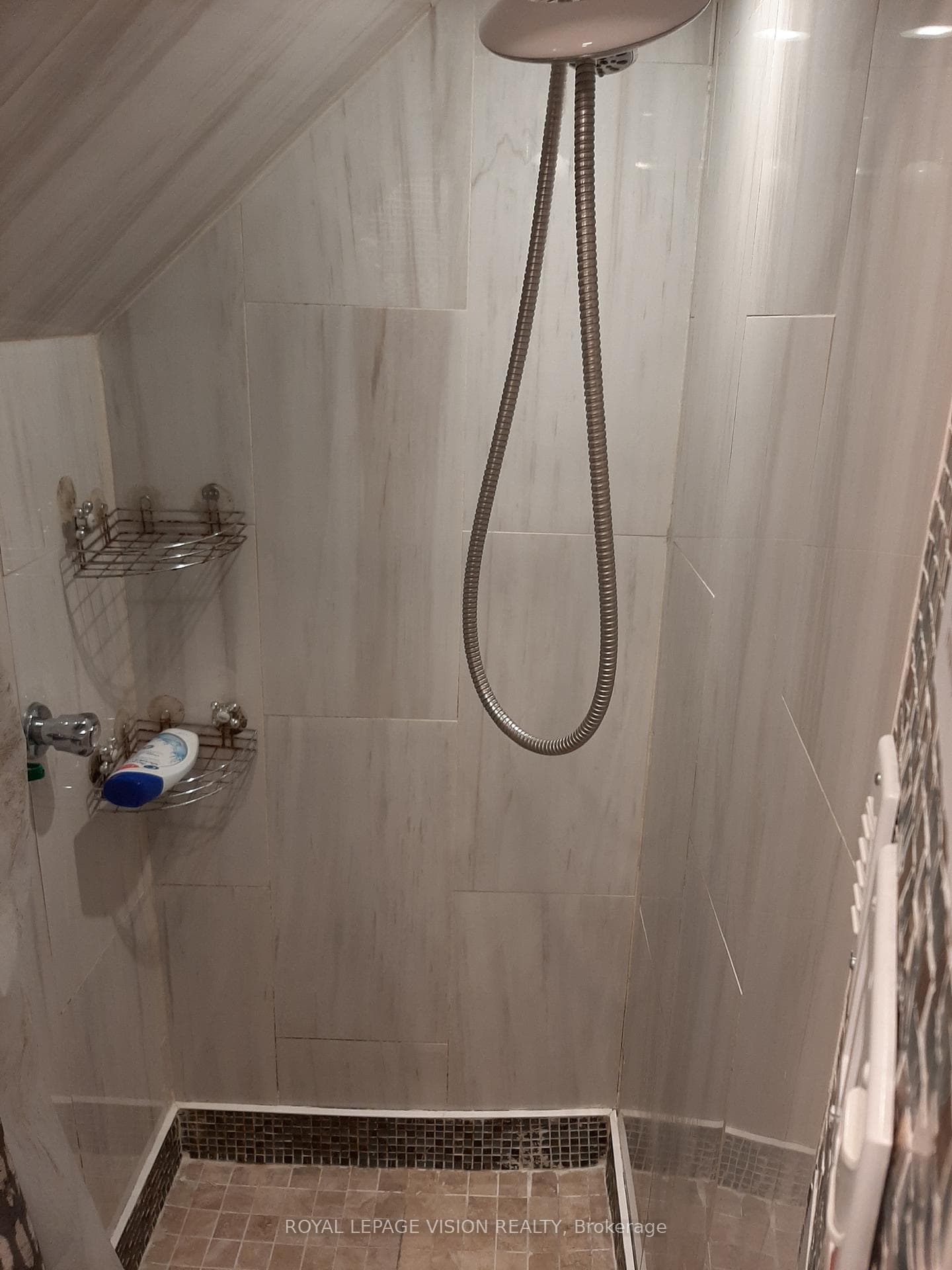 52 Ellendale Drive photo 26