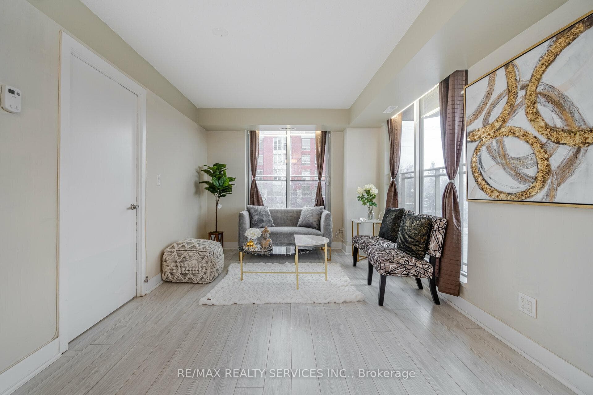 801 Sheppard Avenue Unit 202 photo 10