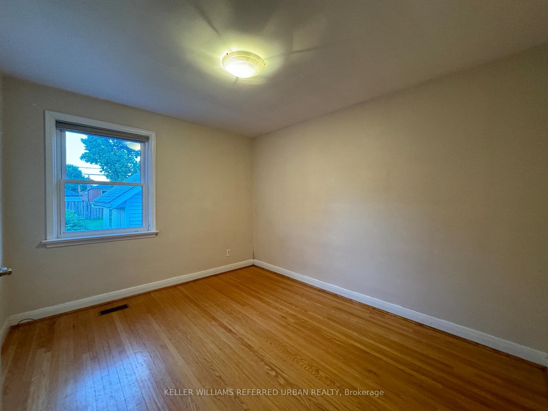 87 Trinnell Boulevard photo 29