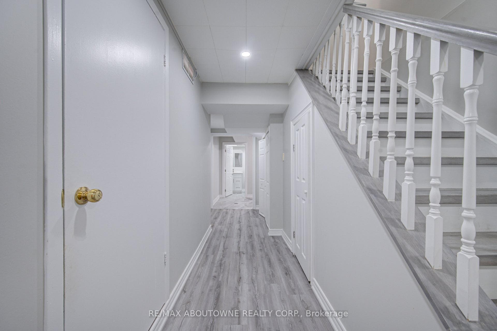 1140 Avondale Drive photo 24
