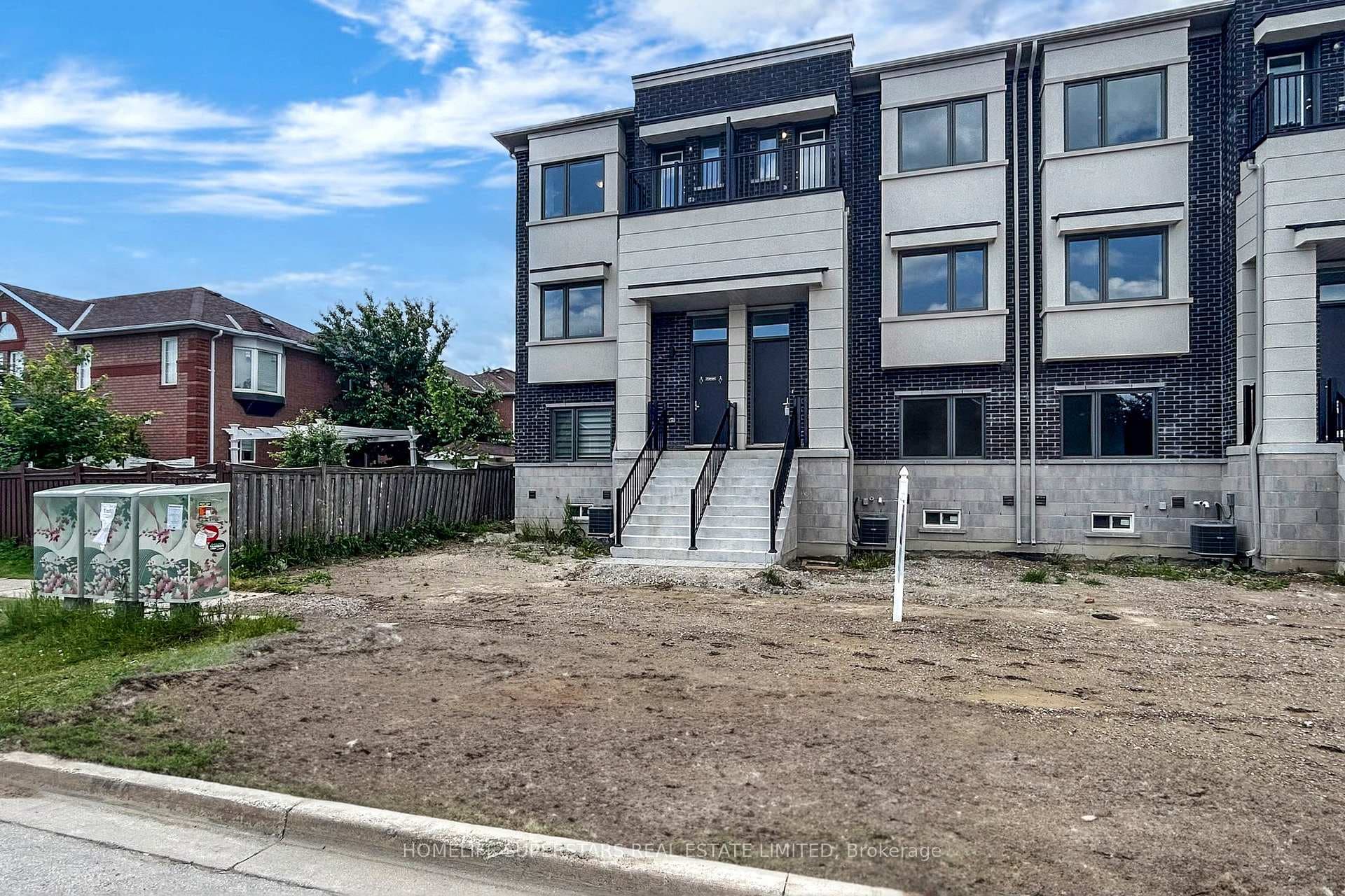154 Landsbridge Street photo 2
