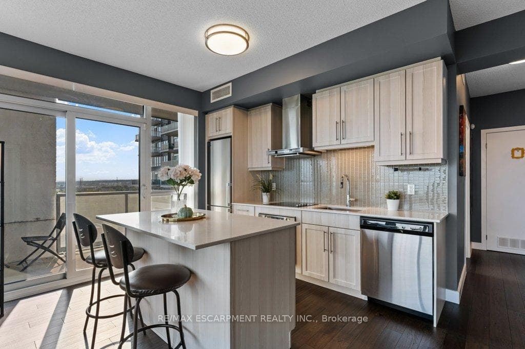 2087 Fairview Street Unit 1304 photo 17