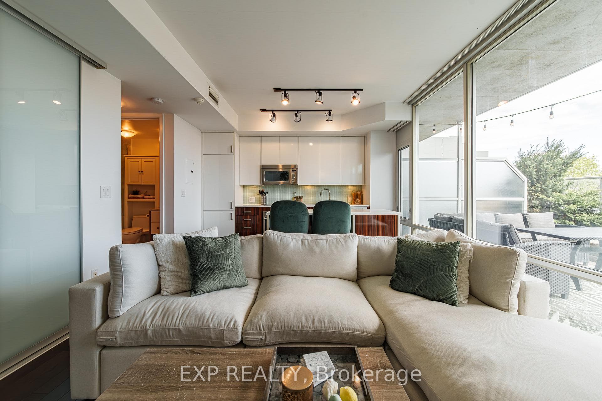 201 Parkdale Avenue Unit 308 photo 9