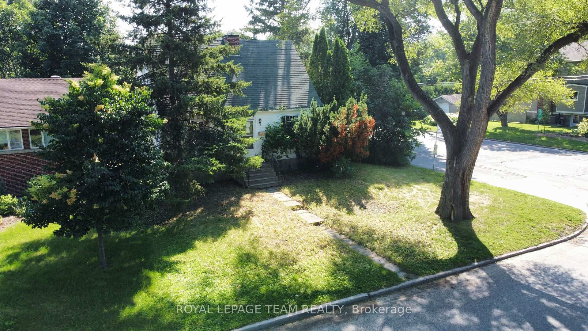 637 Windermere Avenue photo 2