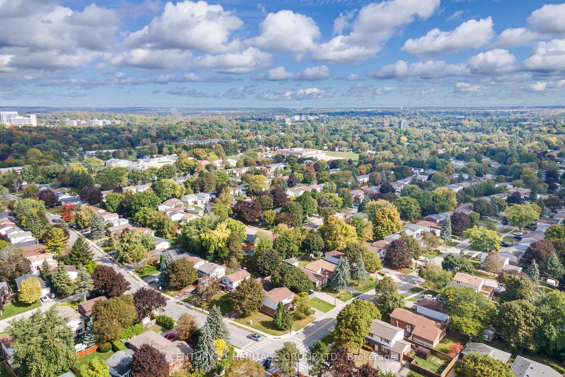 165 William Roe Boulevard photo 23