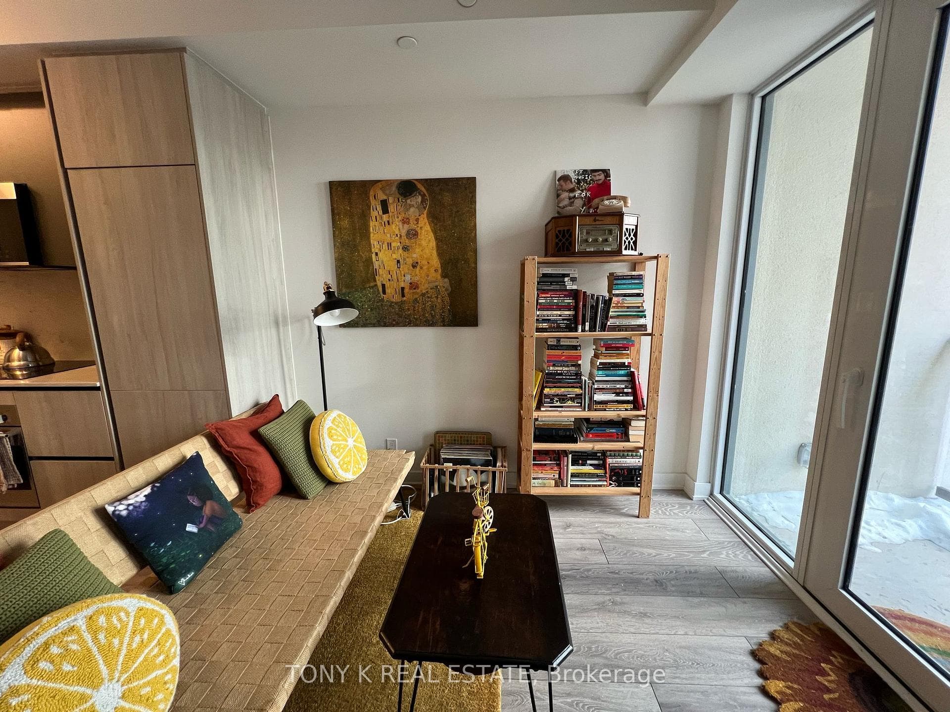 108 Peter Street Unit 1713 photo 2