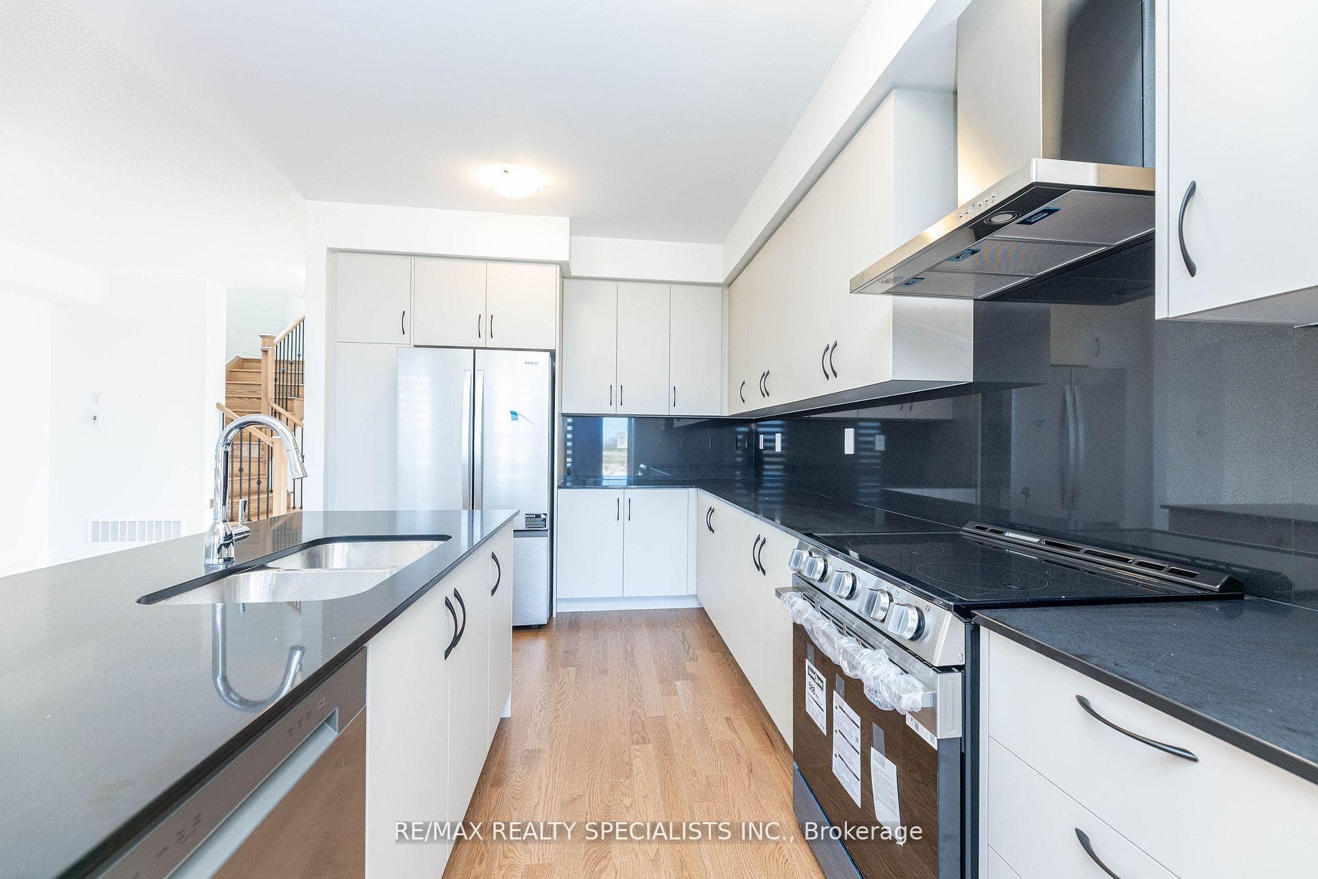 1479 Savoline Boulevard photo 8