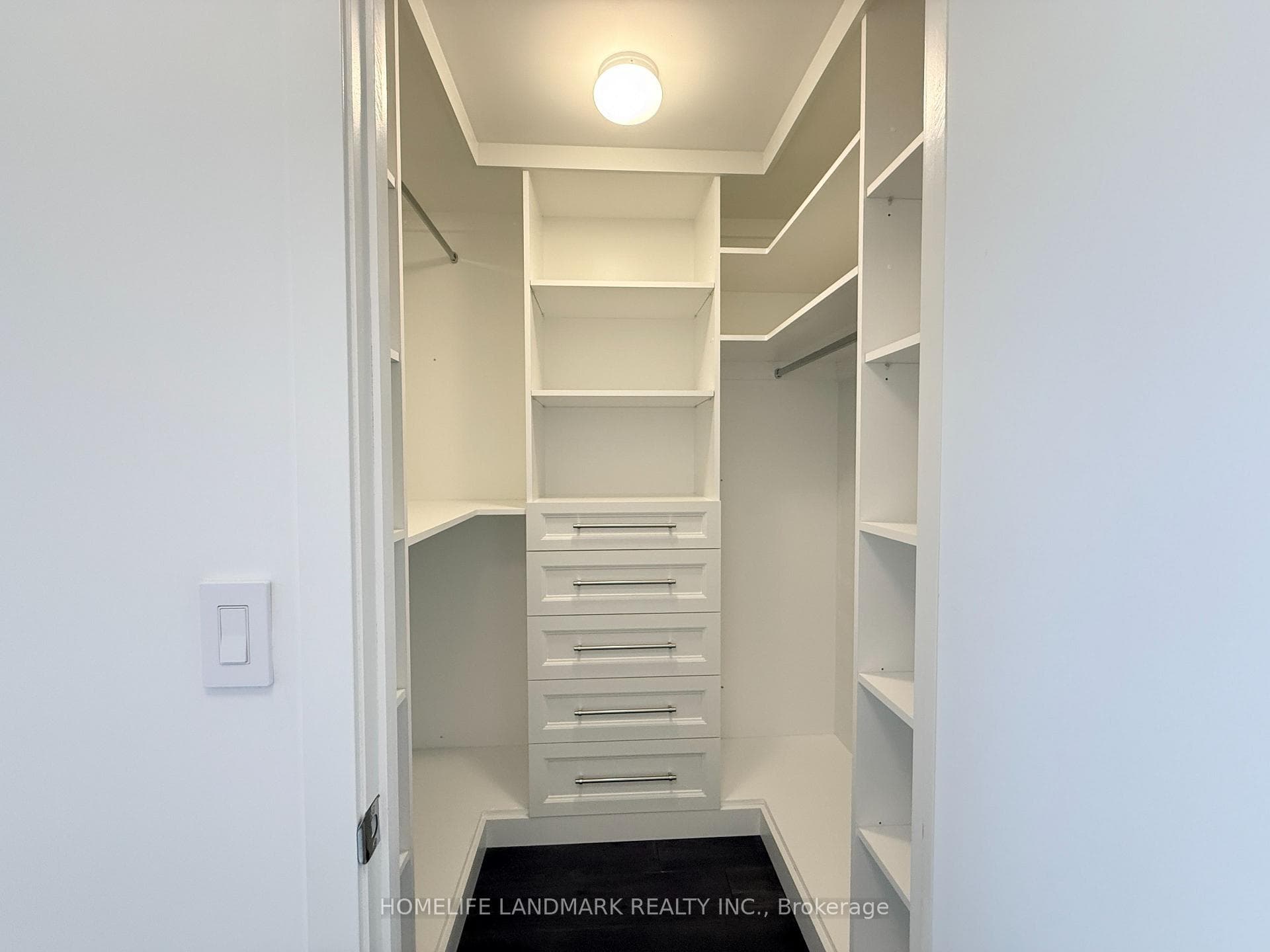 2520 Eglinton Avenue Unit 1211 photo 24