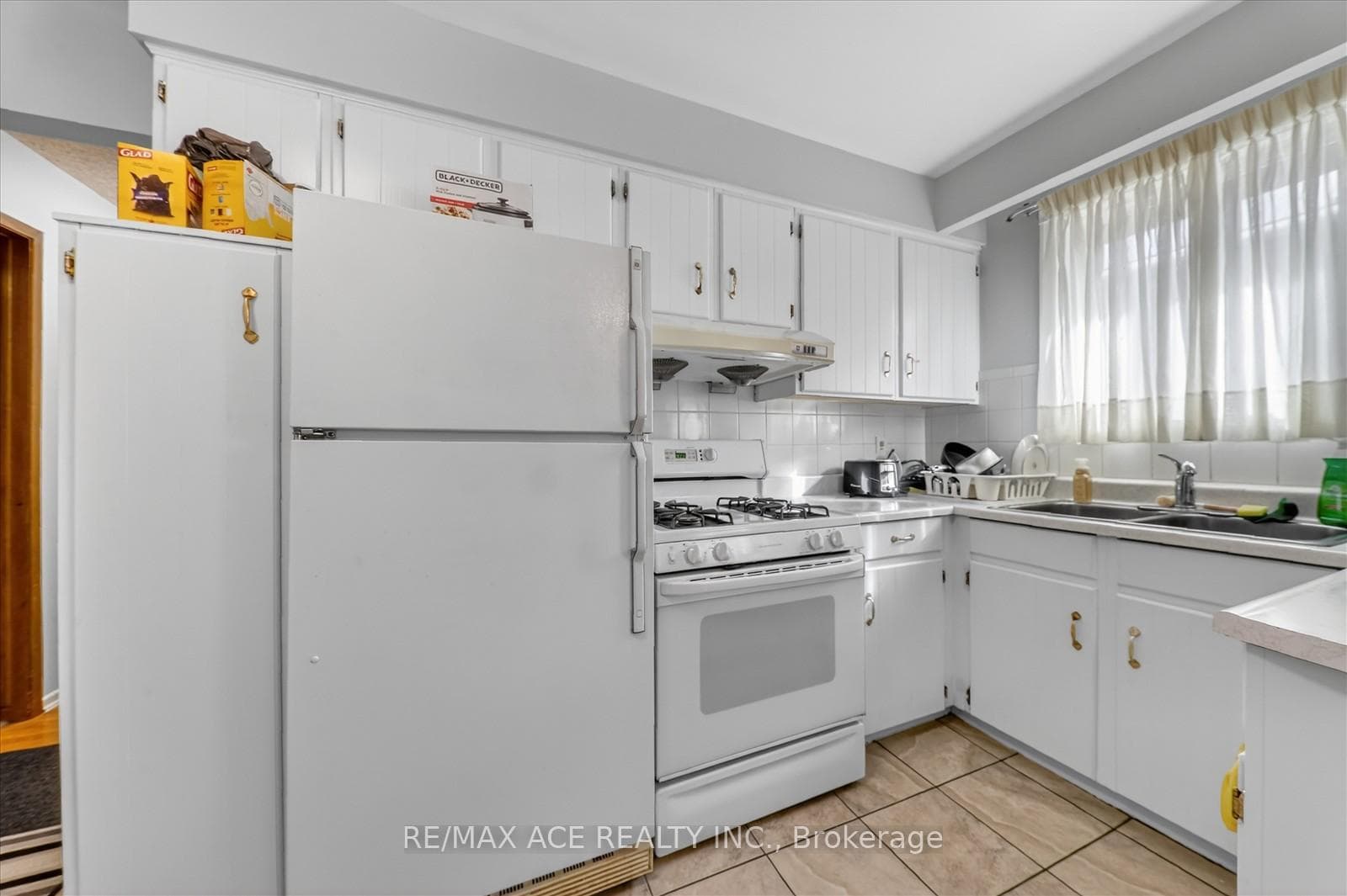 83 Ward Avenue photo 14