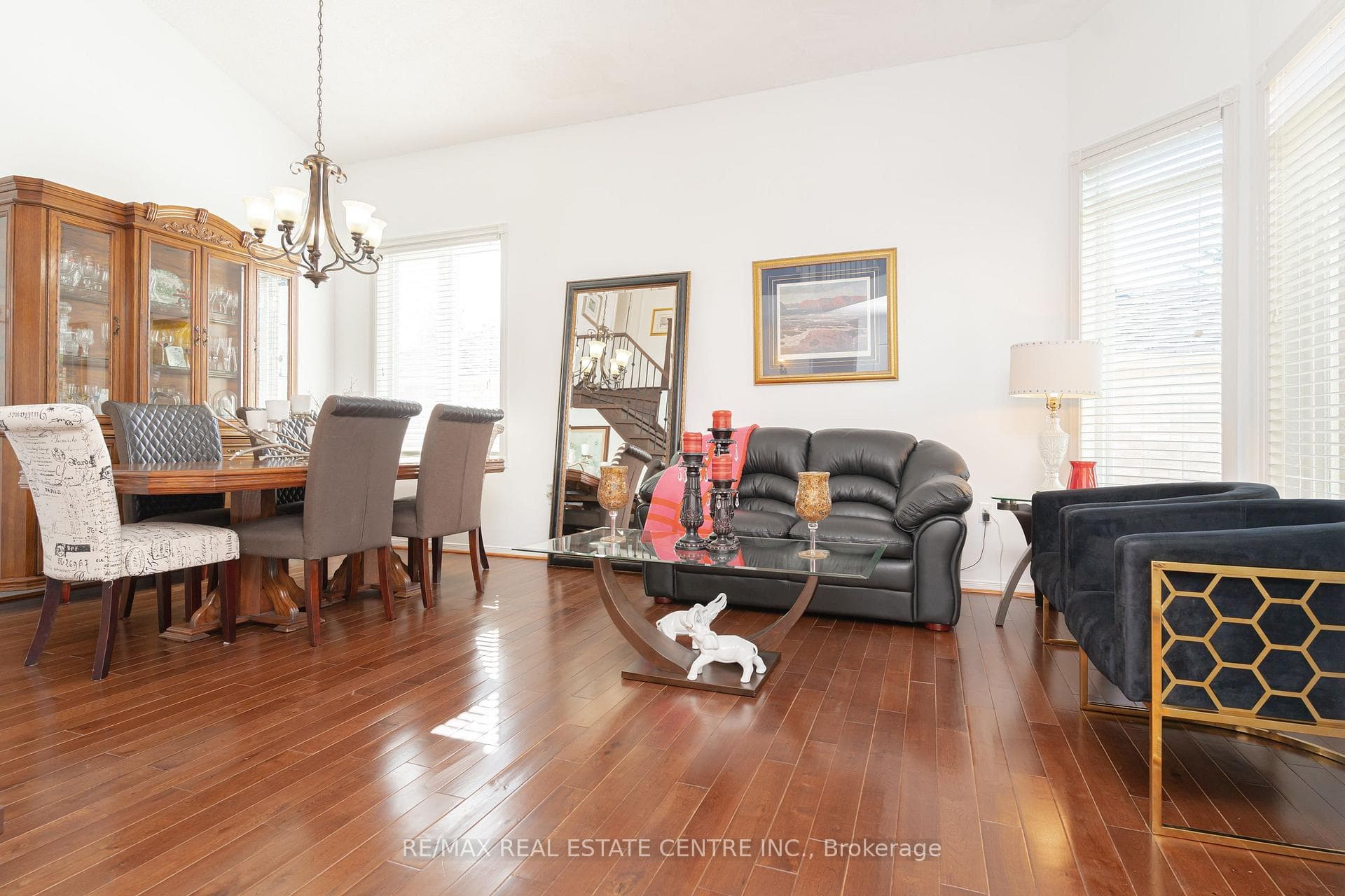 26 Eastview Crescent photo 6