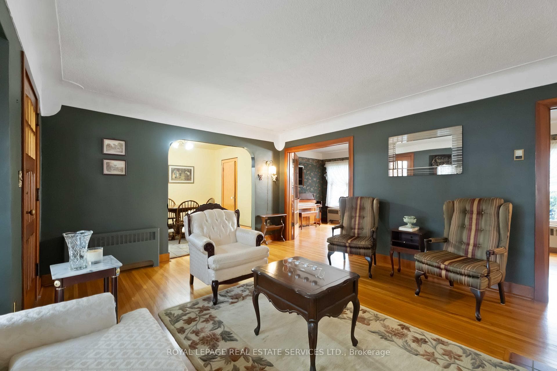 3835 Main Street photo 9