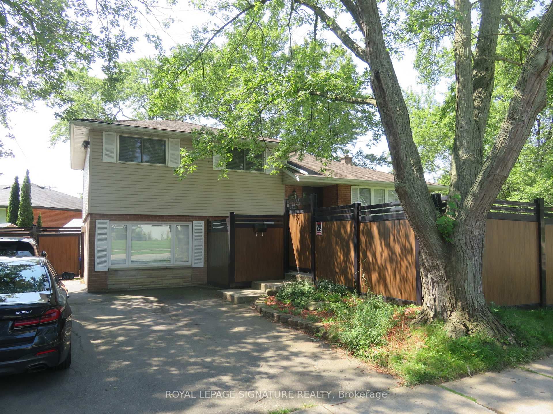 254 Hampton Heath Road Unit Lower photo 18