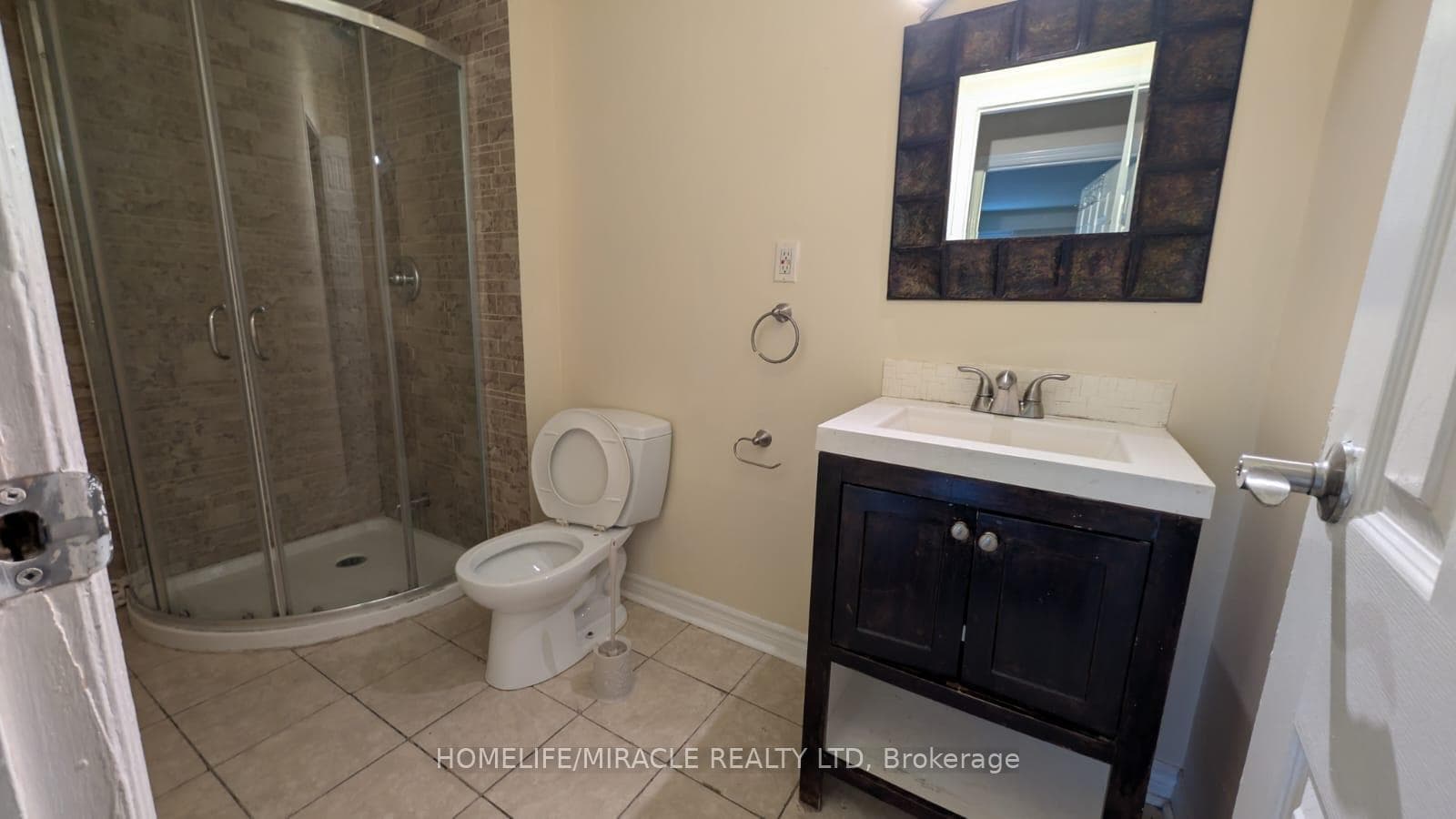 378 Hansen Road photo 9