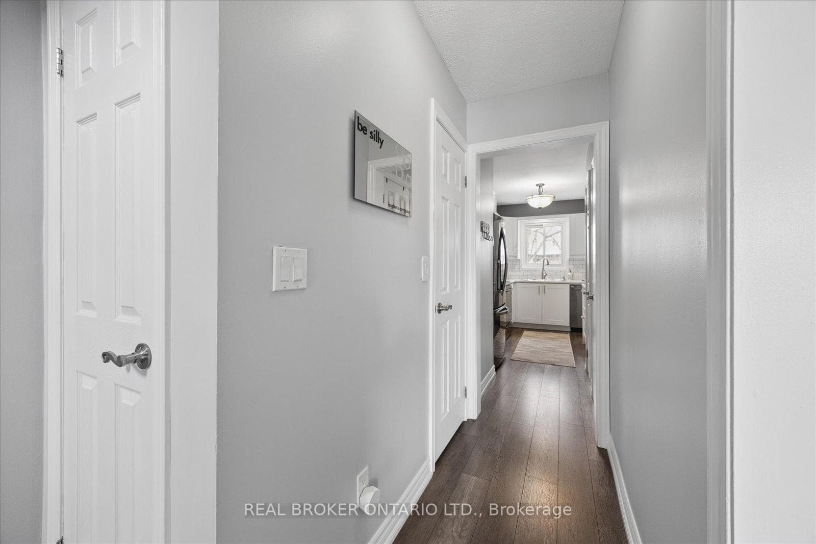 Upper Hallway 1