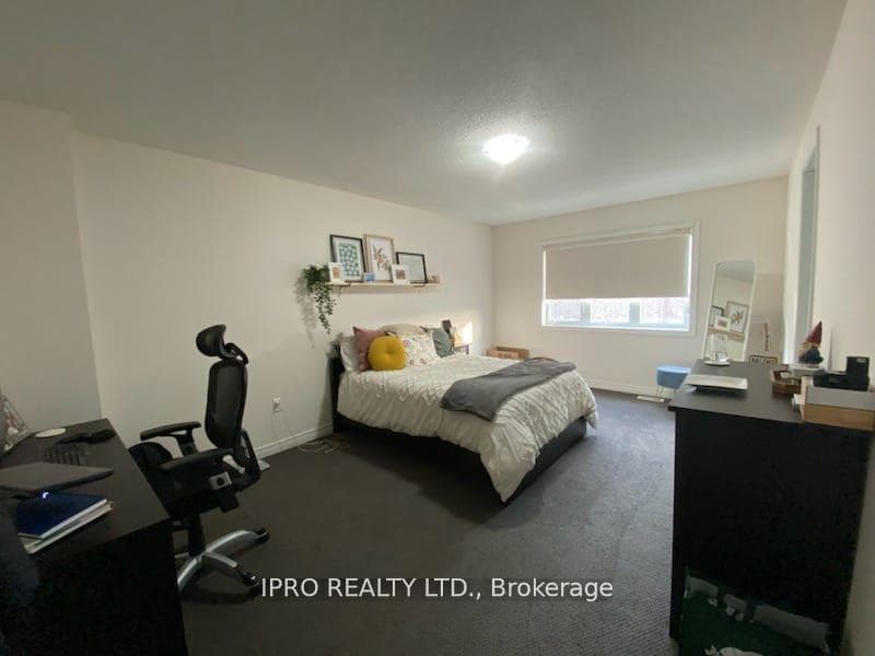 4 Bayonne Drive photo 8