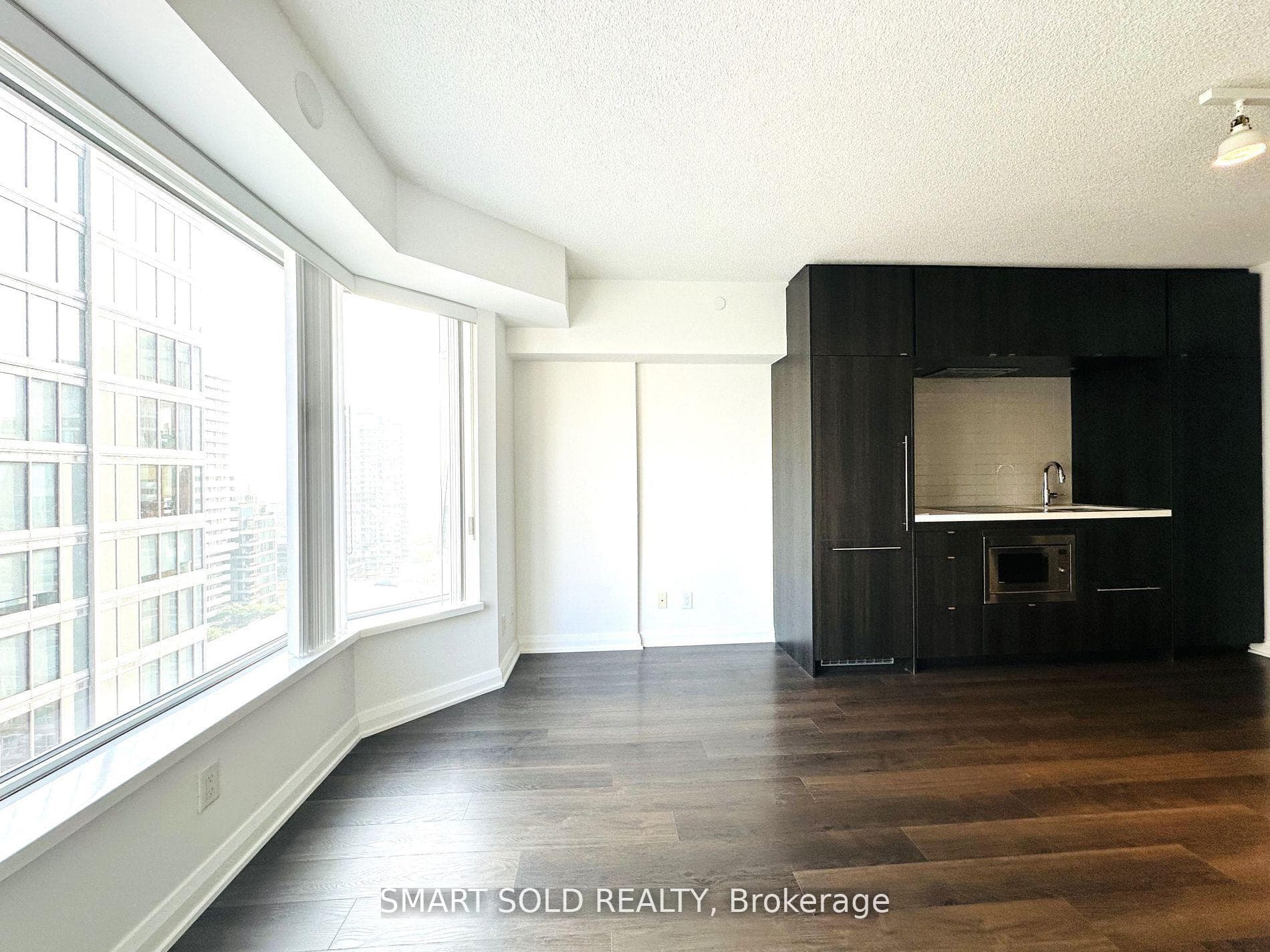 155 Yorkville Avenue Unit 2508 photo 17